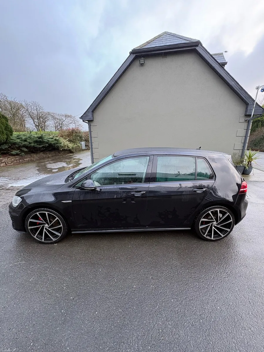 Volkswagen Golf GTD 2.0 - Image 4