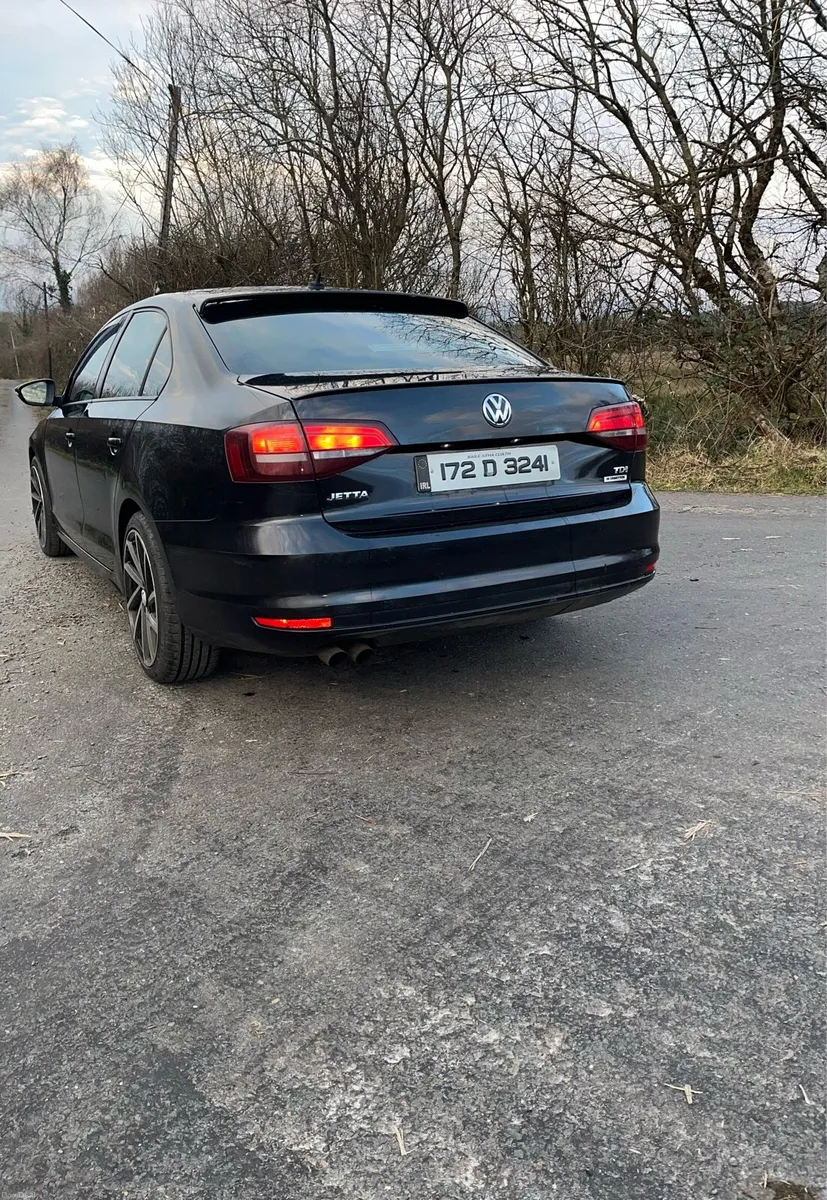 2017 Volkswagen Jetta - Image 2