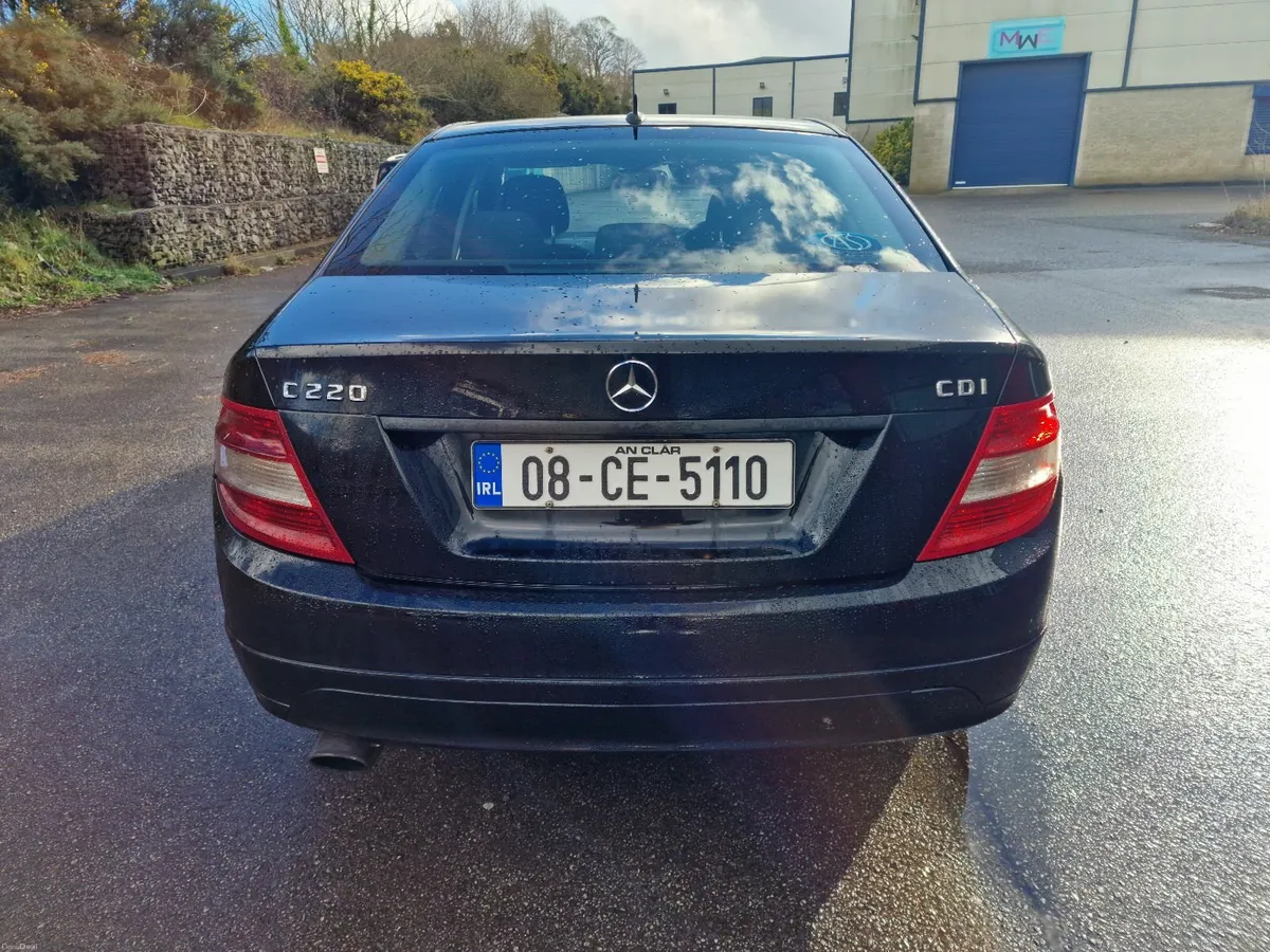 Mercedes-Benz C-Class 2008 - Image 4