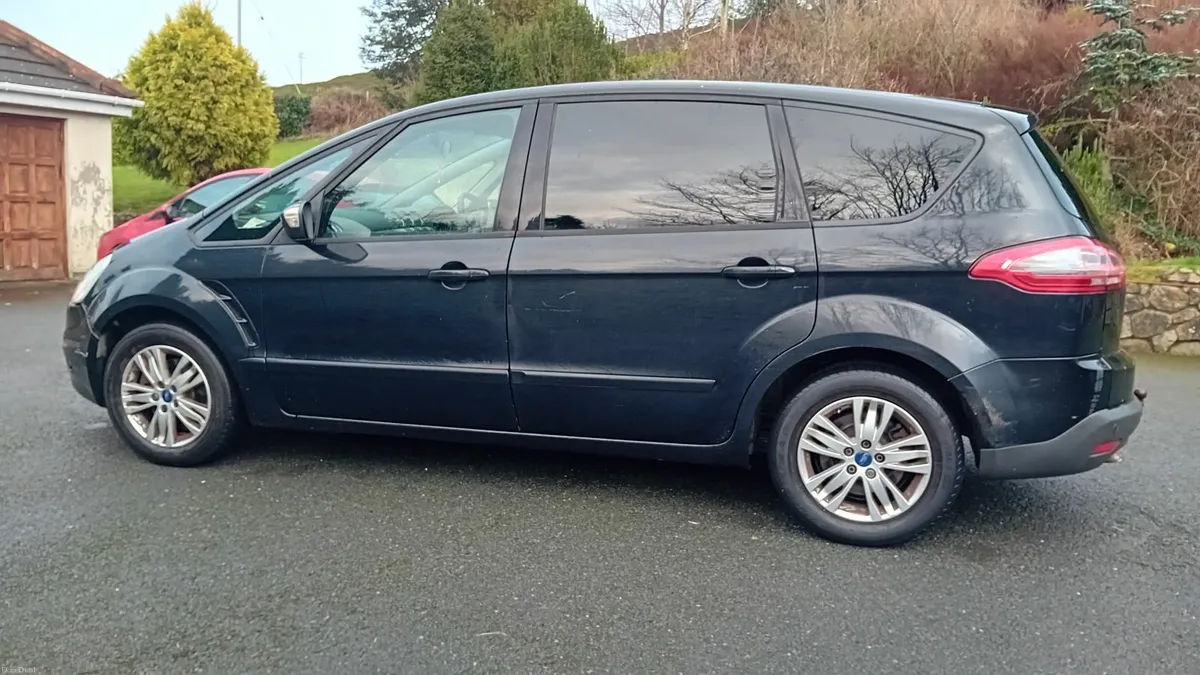 Ford S-Max 2015 - Image 2