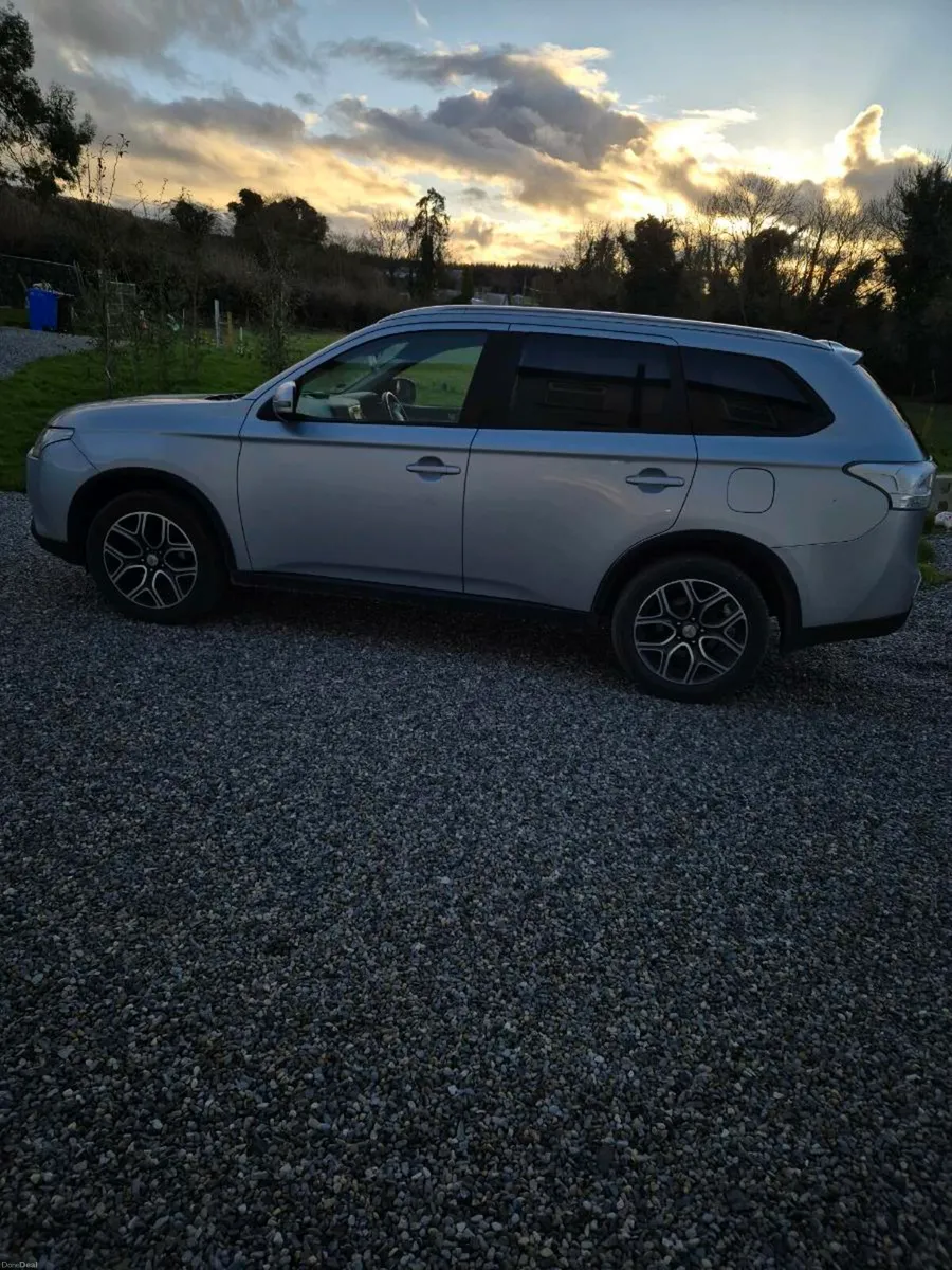 Mitsubishi outlander - Image 2
