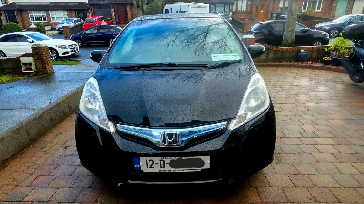 Honda Fit 2012 Hybrid 1.3 Automatic - Perfect! - Image 1