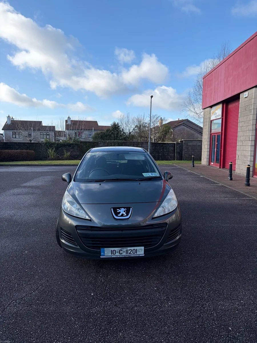 Peugeot 207 2010 - Image 1