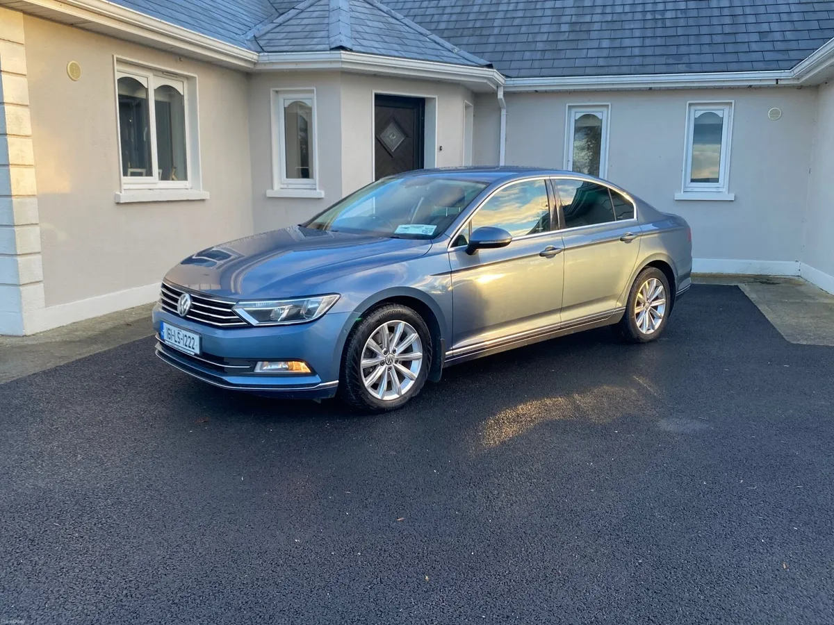 2016 Volkswagen Passat Highline 2.0 - Image 1