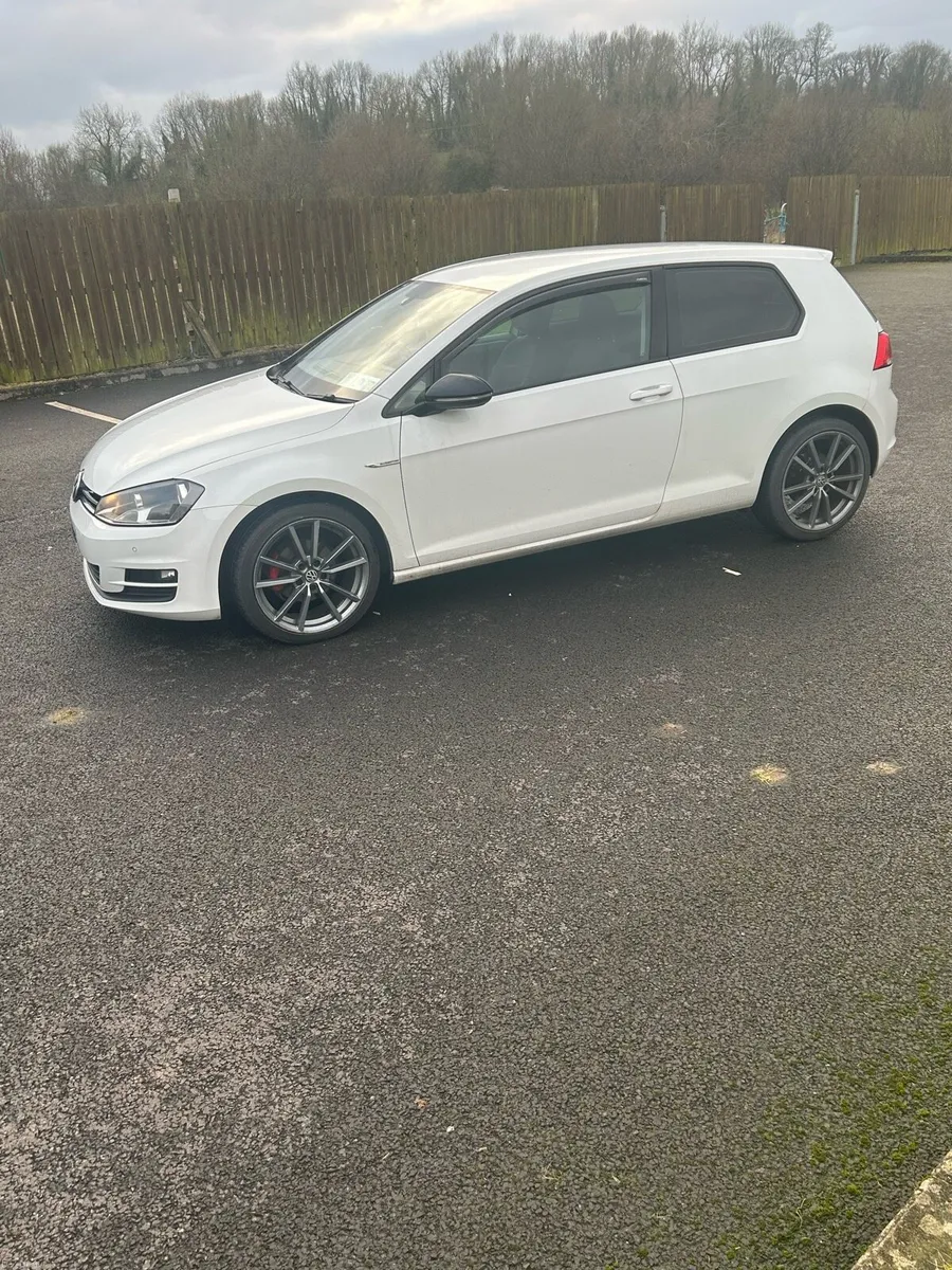 VW Golf 142 Bluemotion - Image 4