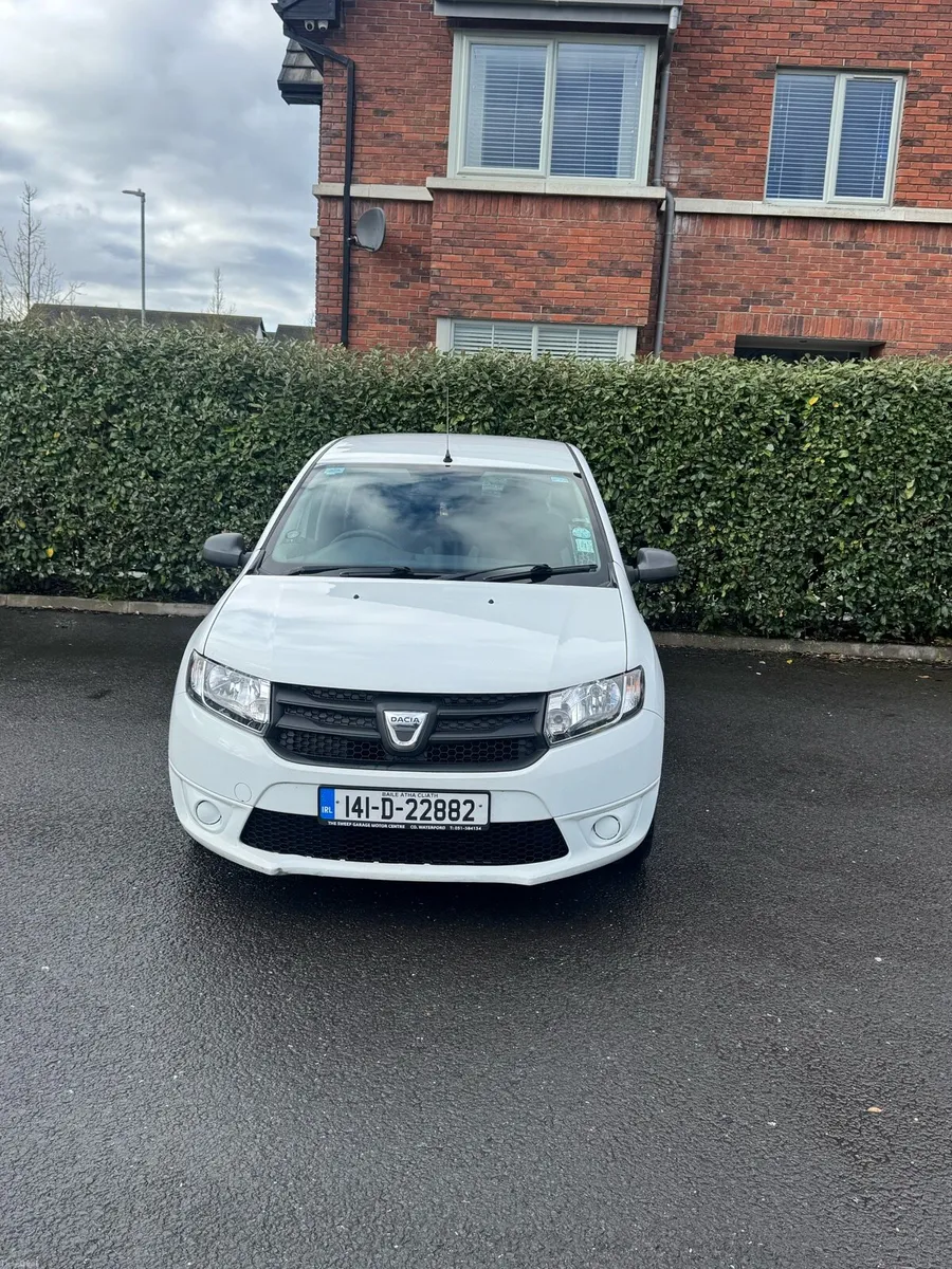 Dacia Sandero 1.2 Petrol Manual *Only 99KM* - Image 2