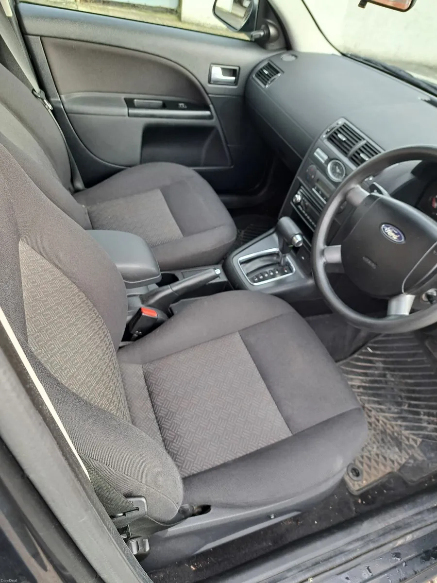 Ford Mondeo Hearse 2004 - Image 4