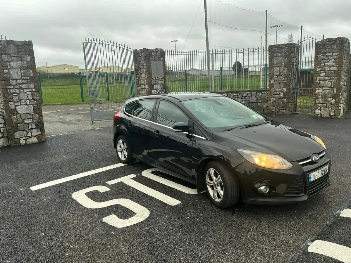 Ford Focus 2014 - Image 2