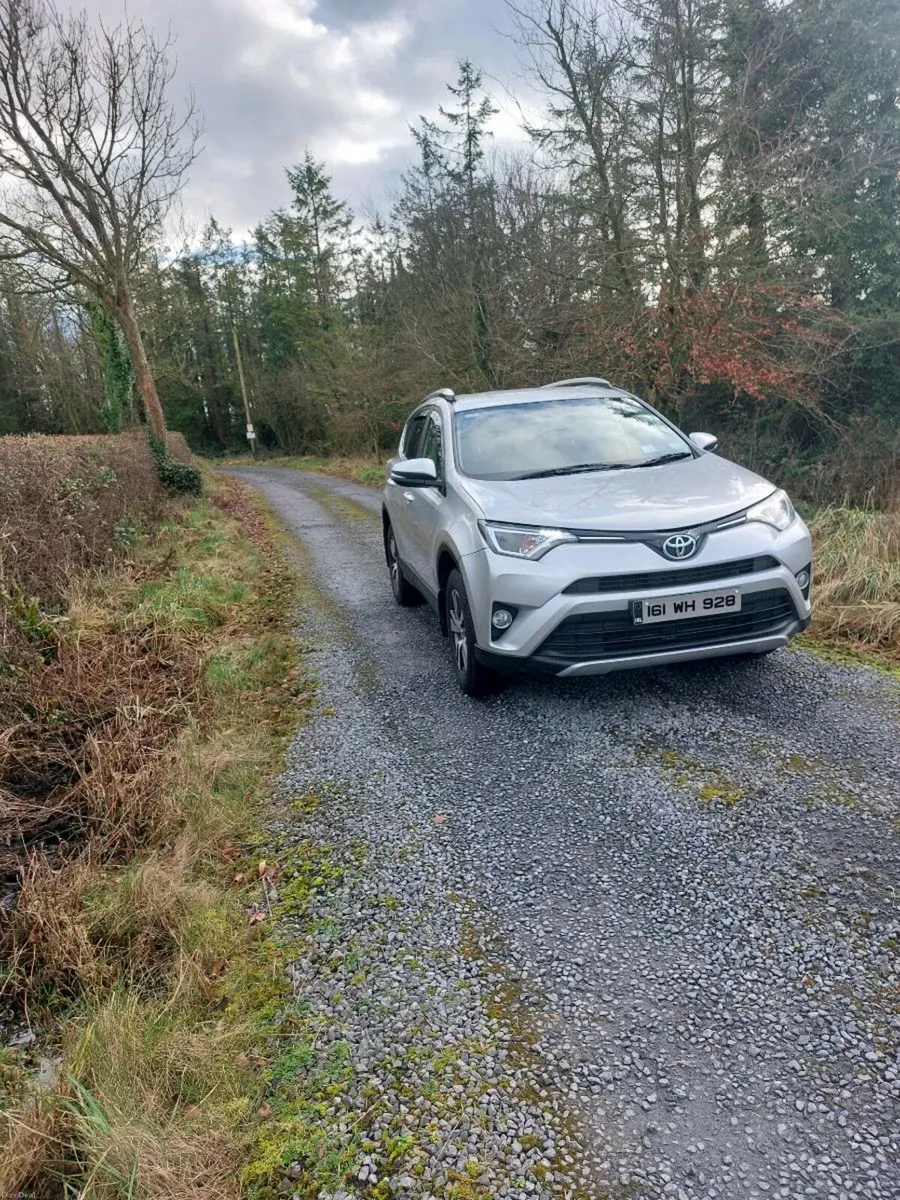 Toyota RAV4 - Image 4