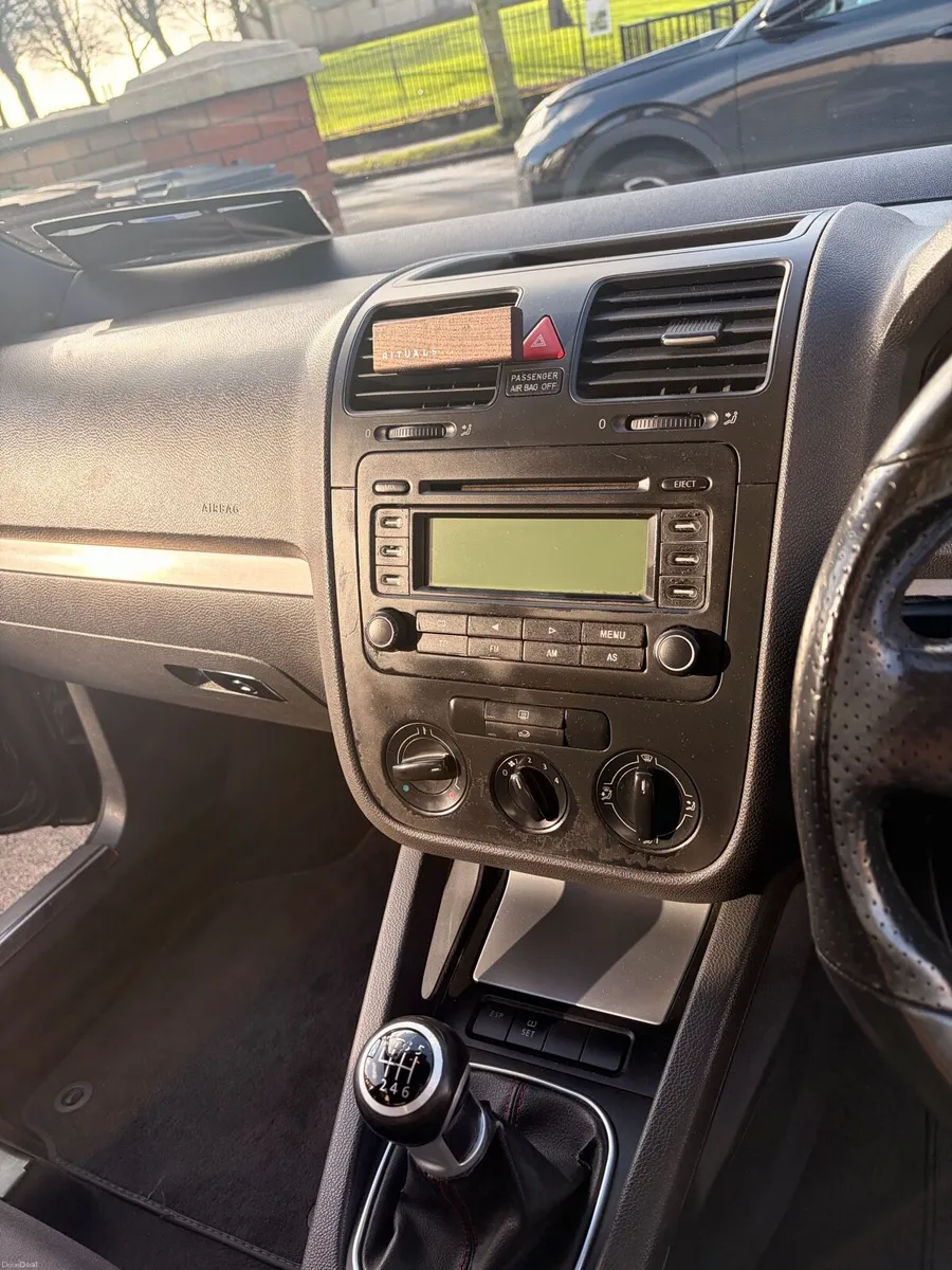 Volkswagen Golf GTI - Image 4