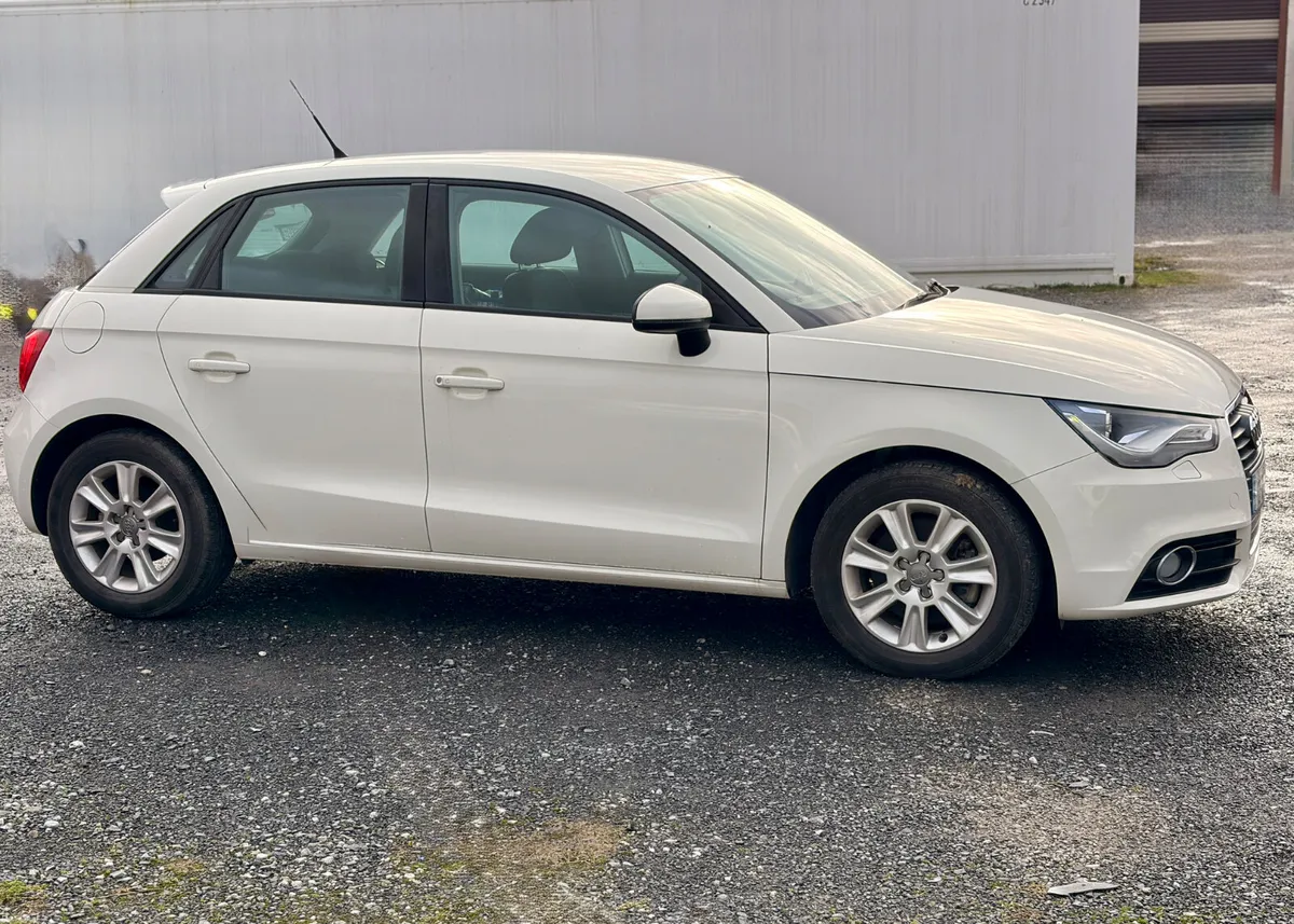 2012 Audi A1 | Automatic | only 31k km - Image 2
