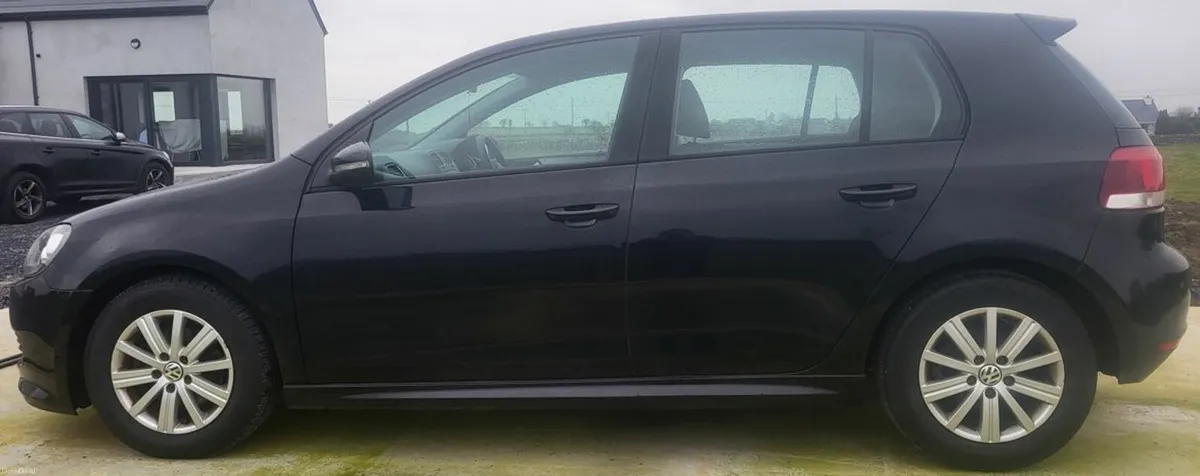 Volkswagen Golf 2011 - Image 3