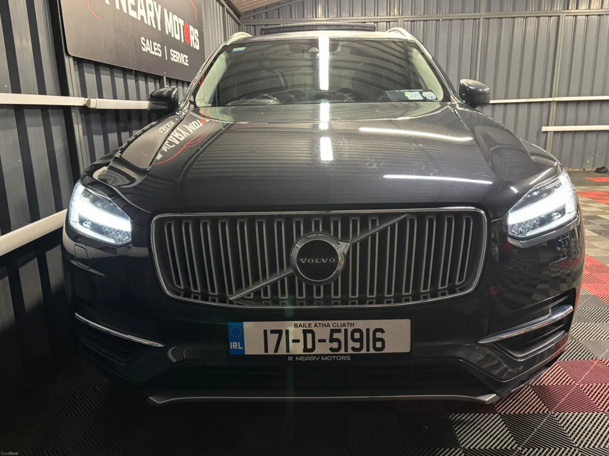 2017 Volvo XC90 T8 (407hp) PHEV Inscription 7 Seat - Image 5