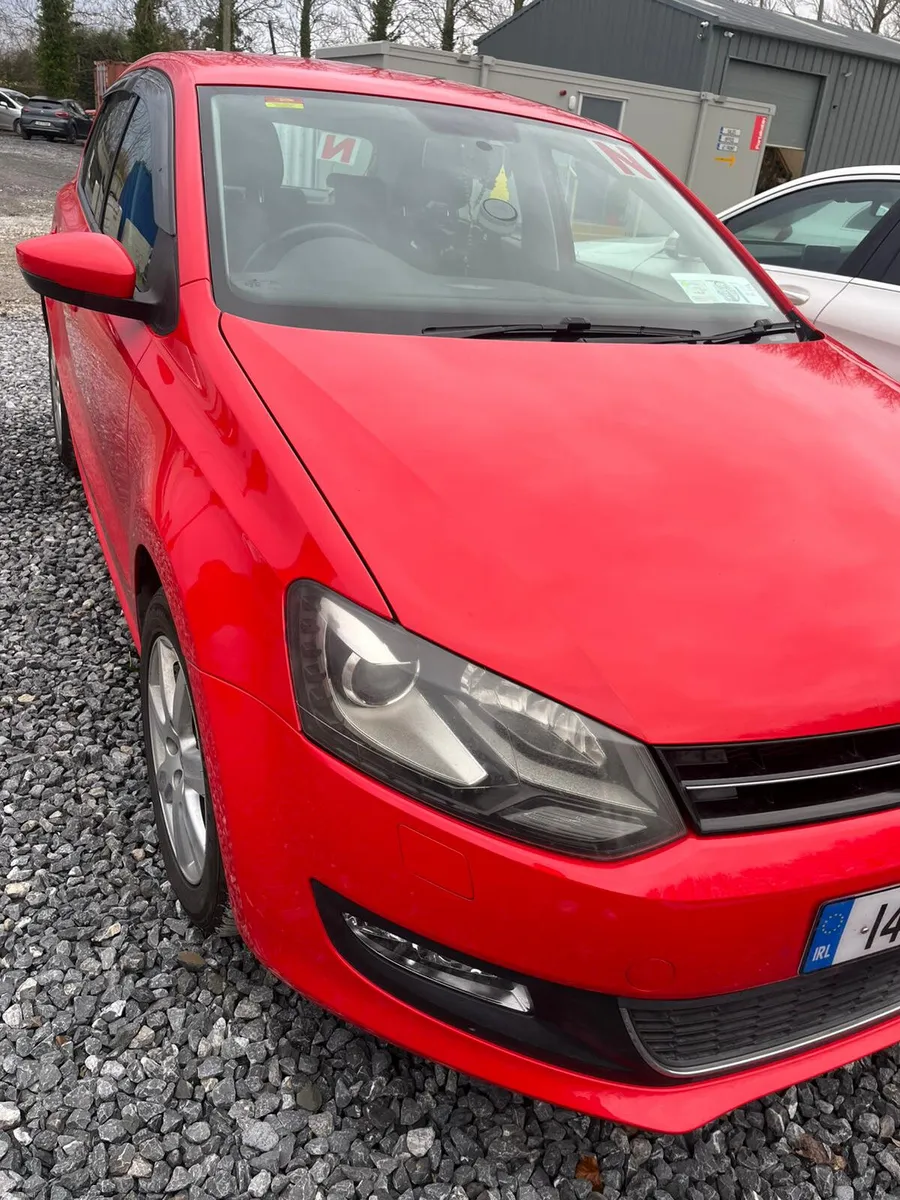 Volkswagen Polo 2014 automatic €6990 - Image 4