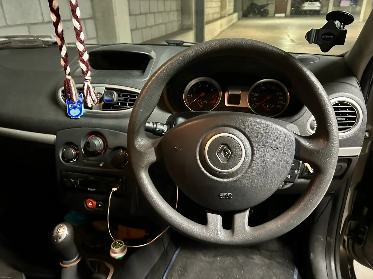 Renault Clio - Image 3