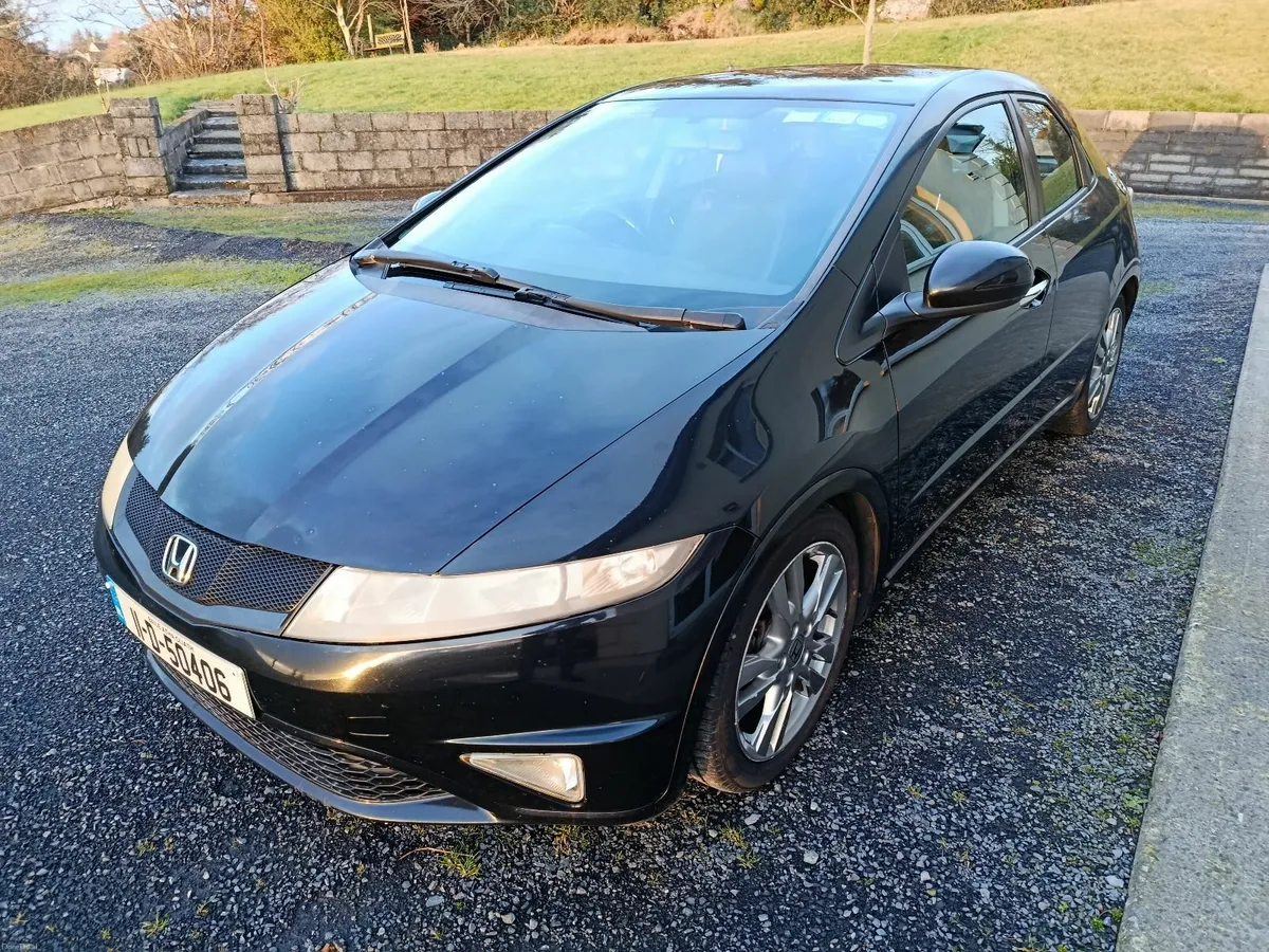 Honda Civic 2011 - Image 1