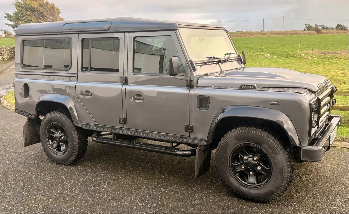 Land Rover Defender 110 - Image 1