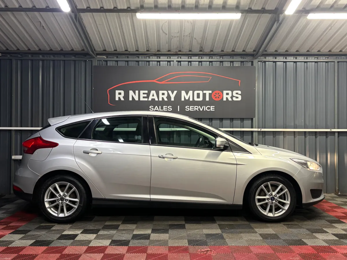 2015 152 Ford Focus 1.6 TDCi 95PS Style Manual - Image 4