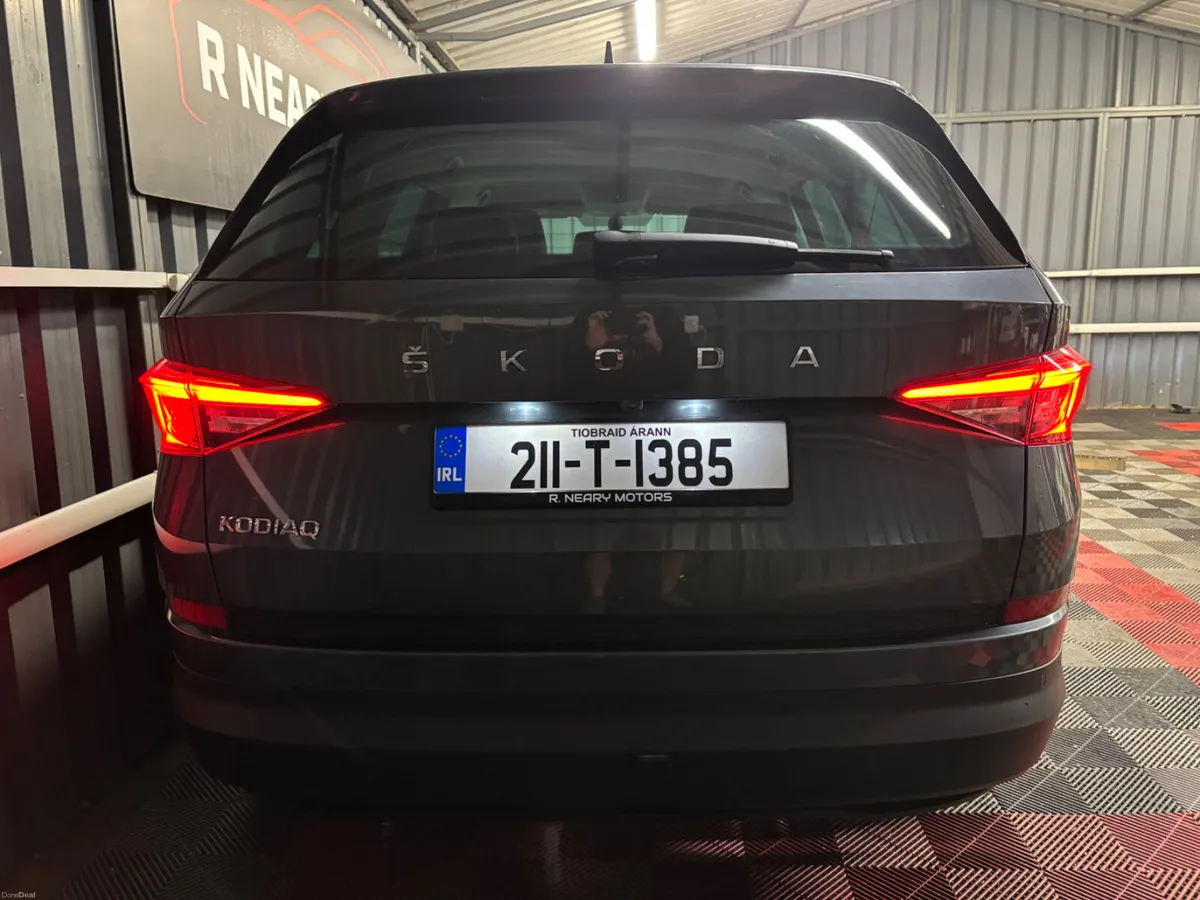 2021 211 Skoda Kodiaq 2.0 TDI 150HP  Style 7 Seat - Image 2