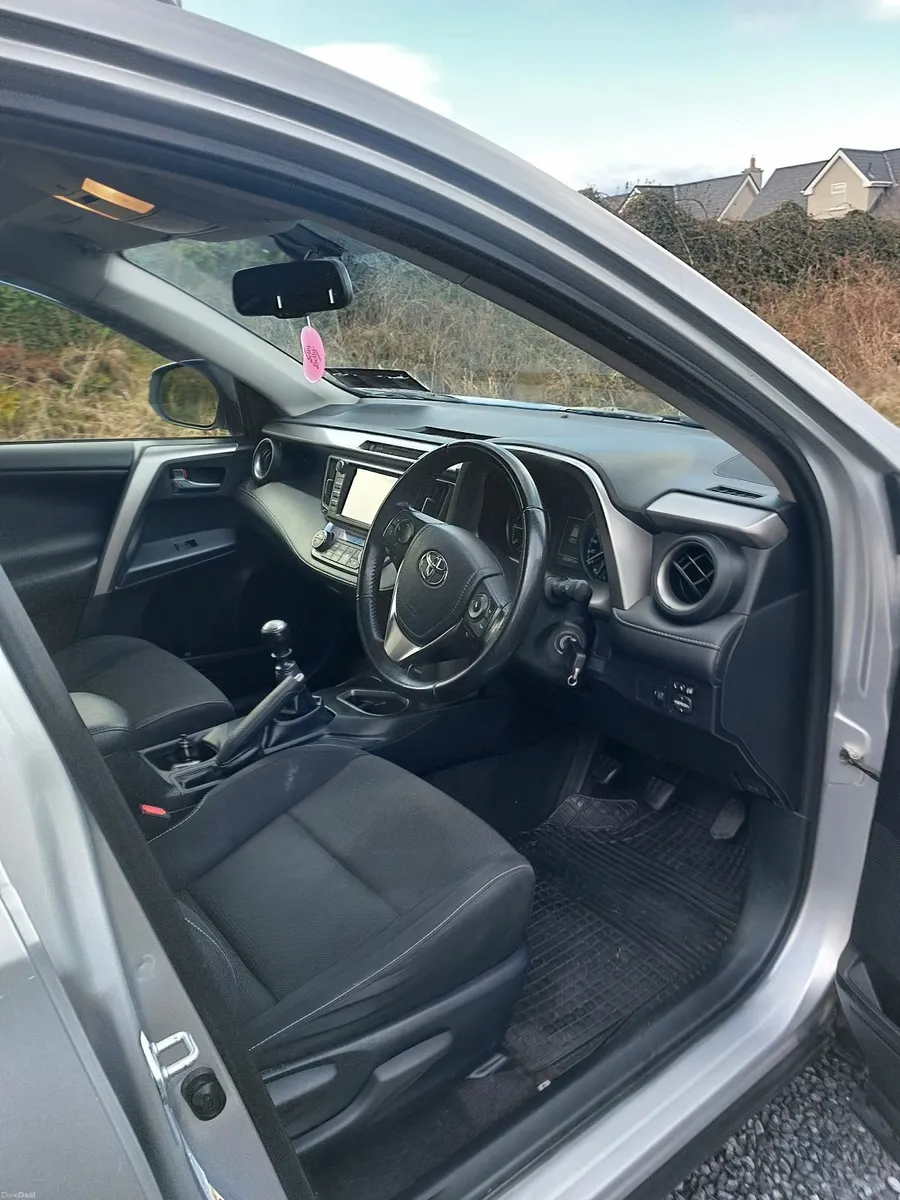 Toyota RAV4 - Image 3