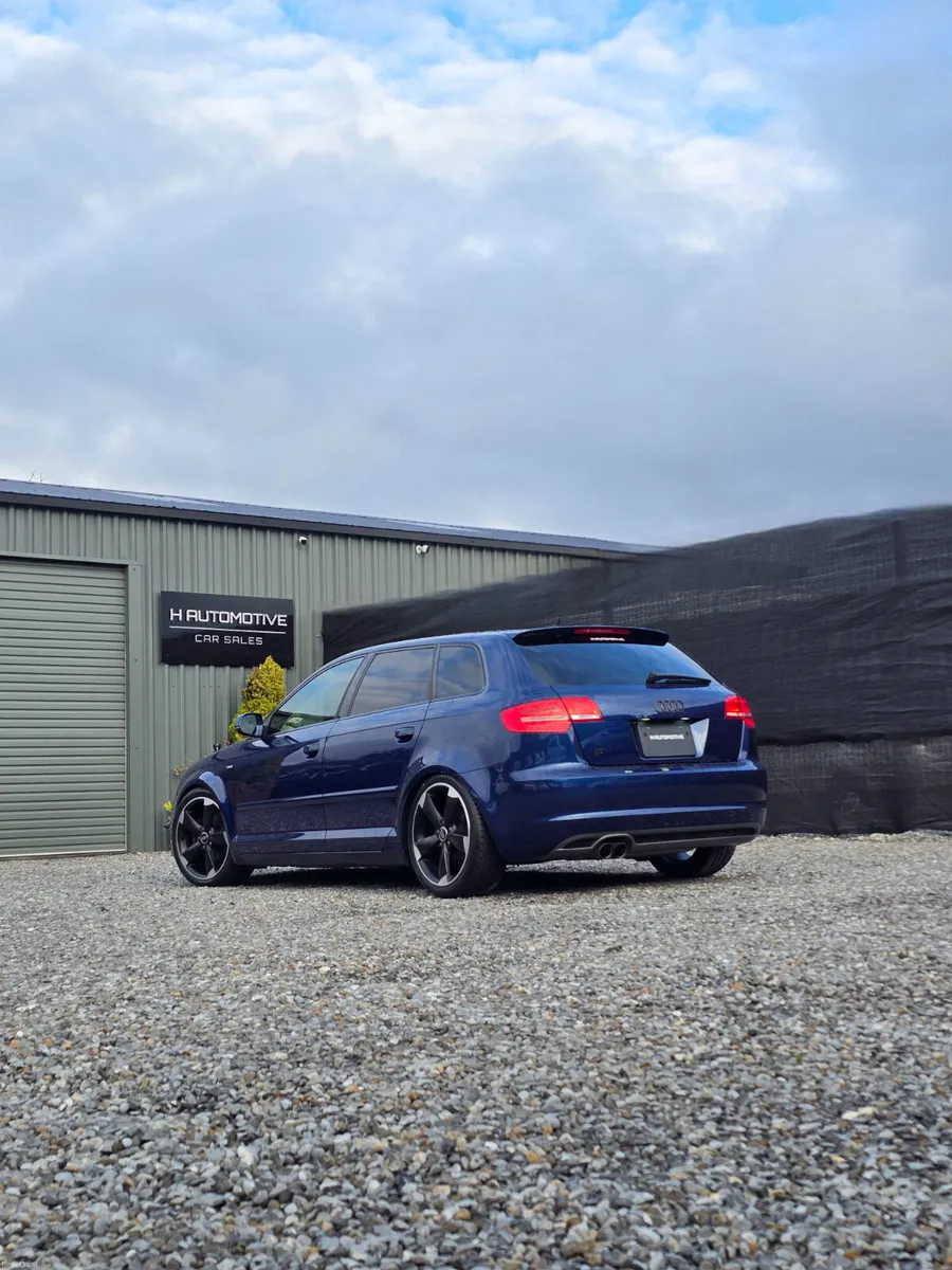 2013 AUDI A3 SPORTBACK S LINE TFSI AUTO LOW KMS - Image 2