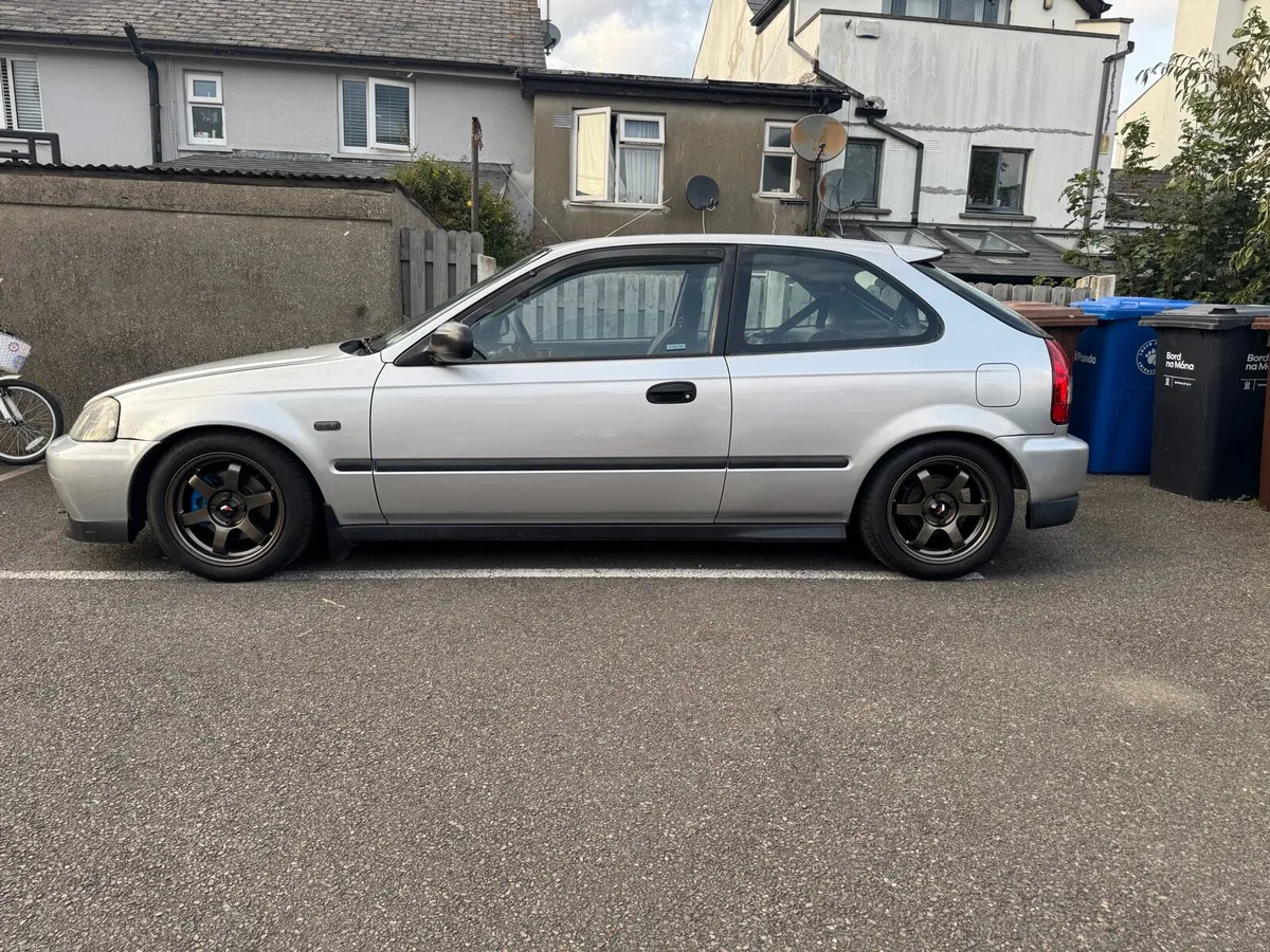 Honda Civic EJ9 - 1.4i - Image 3