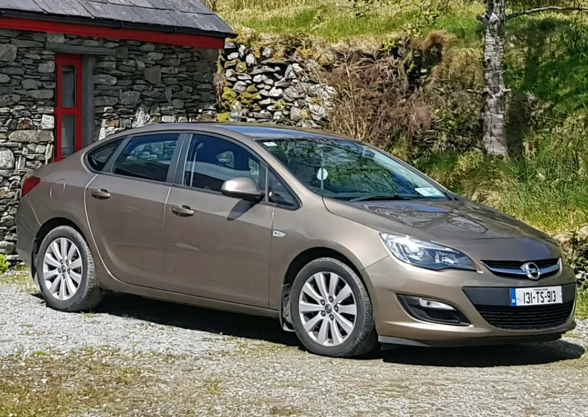 Opel Astra 1.7 Diesel Saloon - Image 1