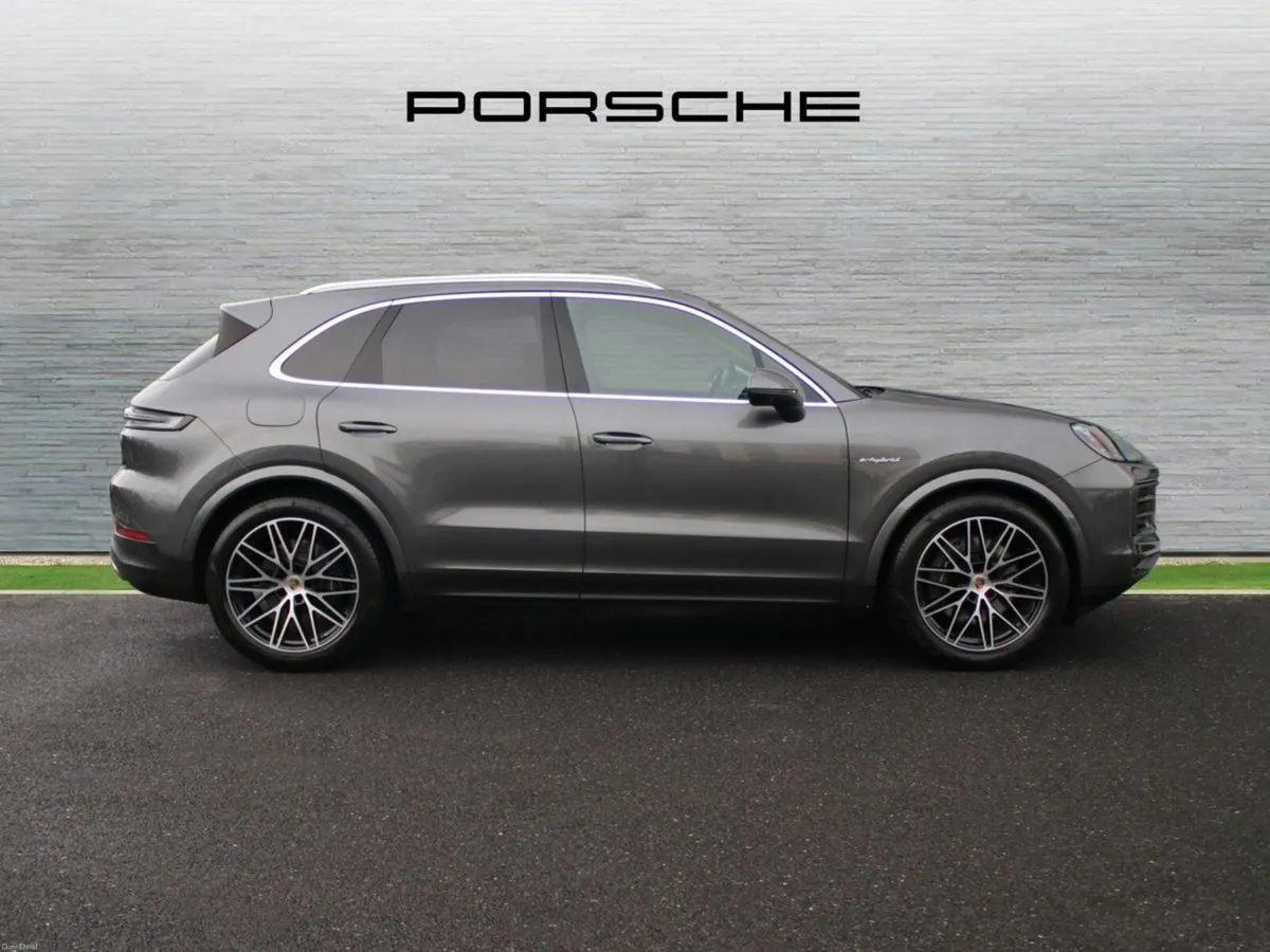 Porsche Cayenne E-Hybrid - Image 4