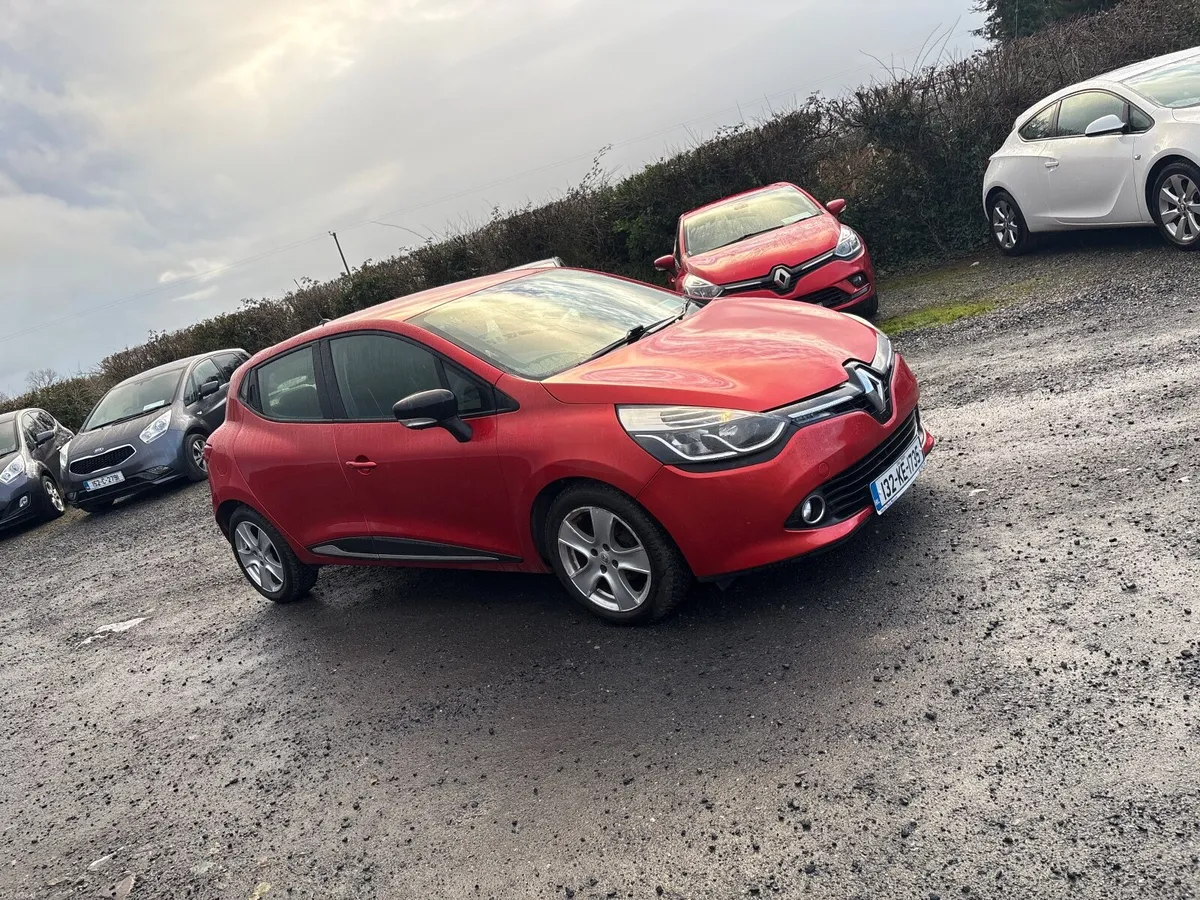 Renault Clio 2013 - Image 1