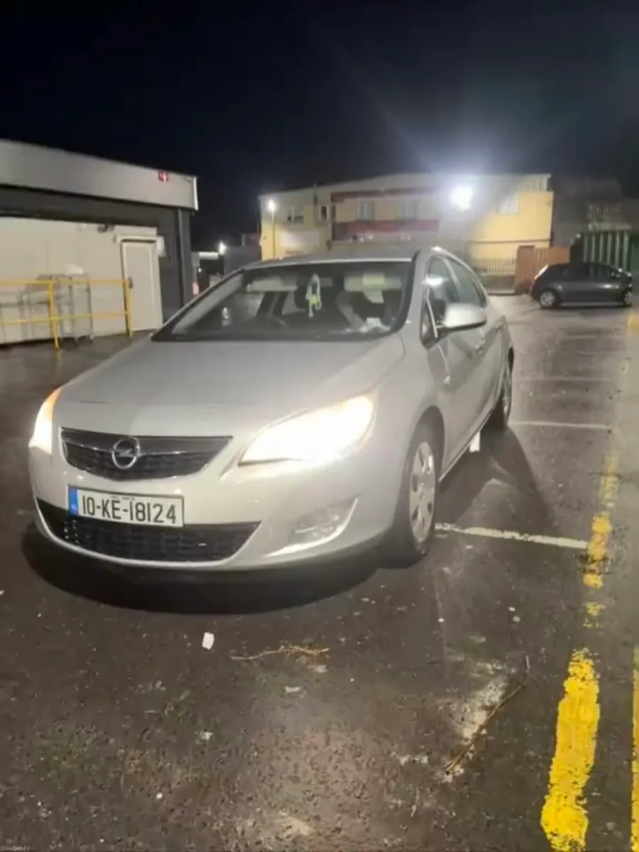 Opel Astra 1.4Petrol - Image 1