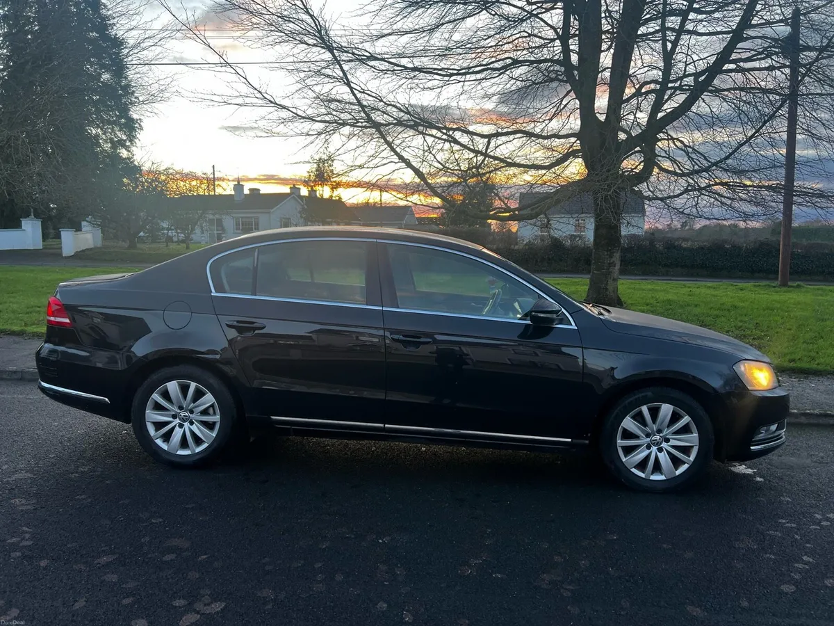 2011 VW Passat blue motion - Image 1