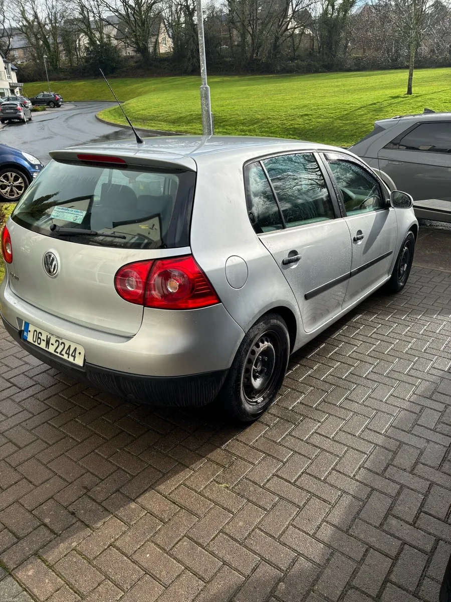 Volkswagen Golf Mk 5 - Image 4