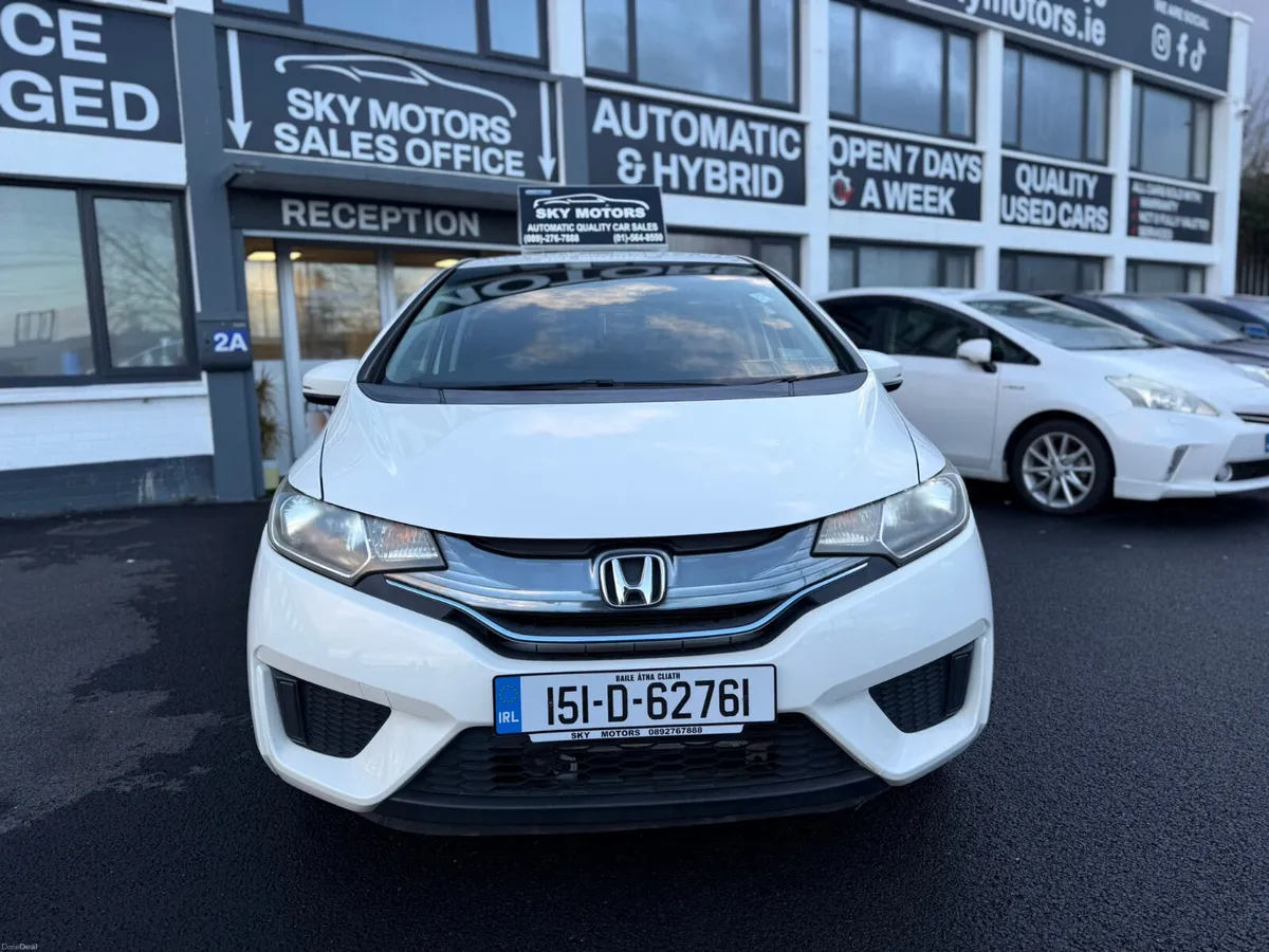 2015 HondaJazz/ Fit 1.5 Hybrid Automatic - Image 3
