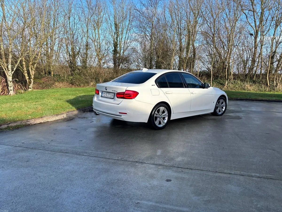 2017 330e 252hp - Image 4