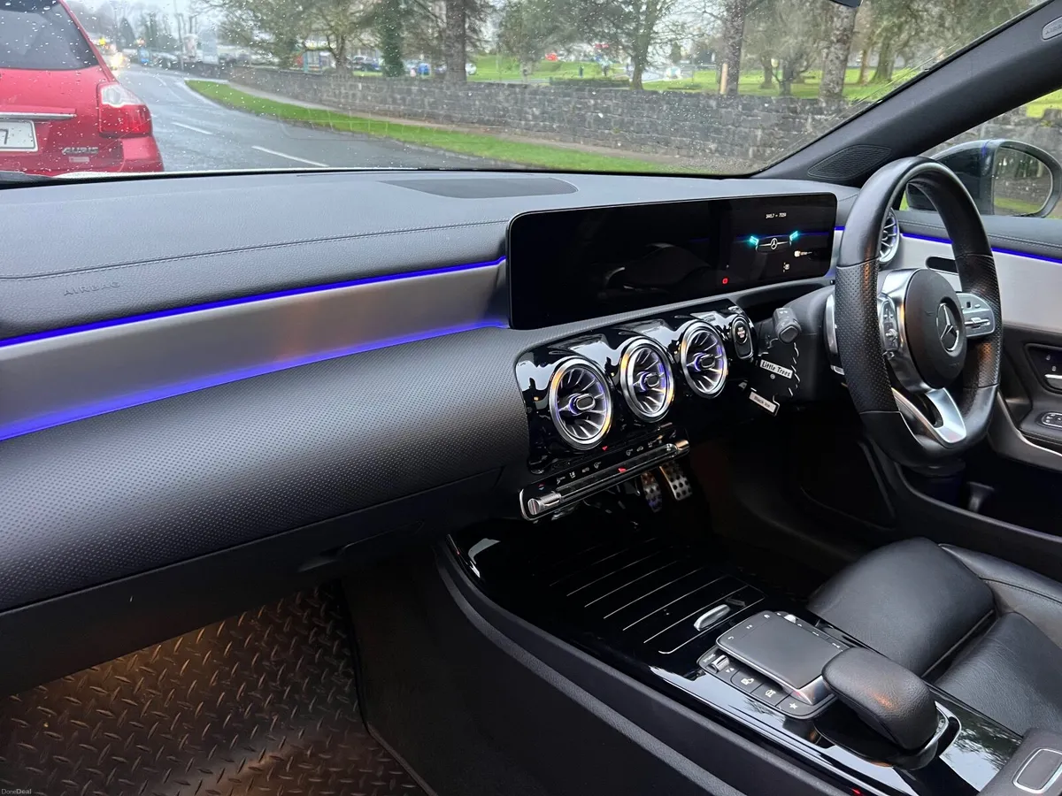 Mercedes-Benz CLA 2022 Premium  Plus Night Edition - Image 5