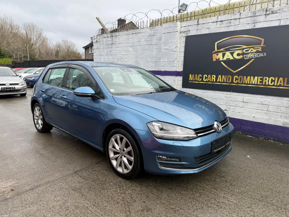 Volkswagen Golf high line 2013 66k km - Image 1