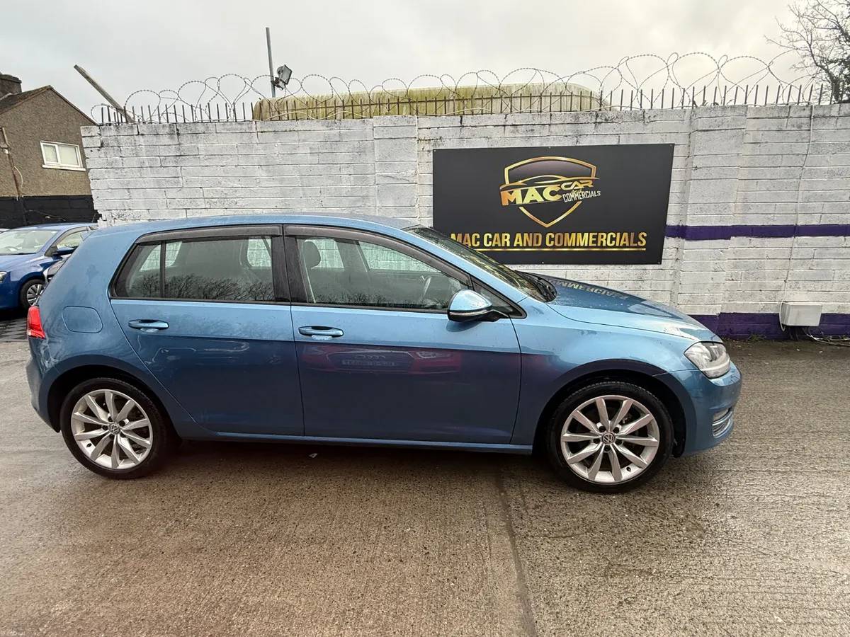 Volkswagen Golf high line 2013 66k km - Image 4