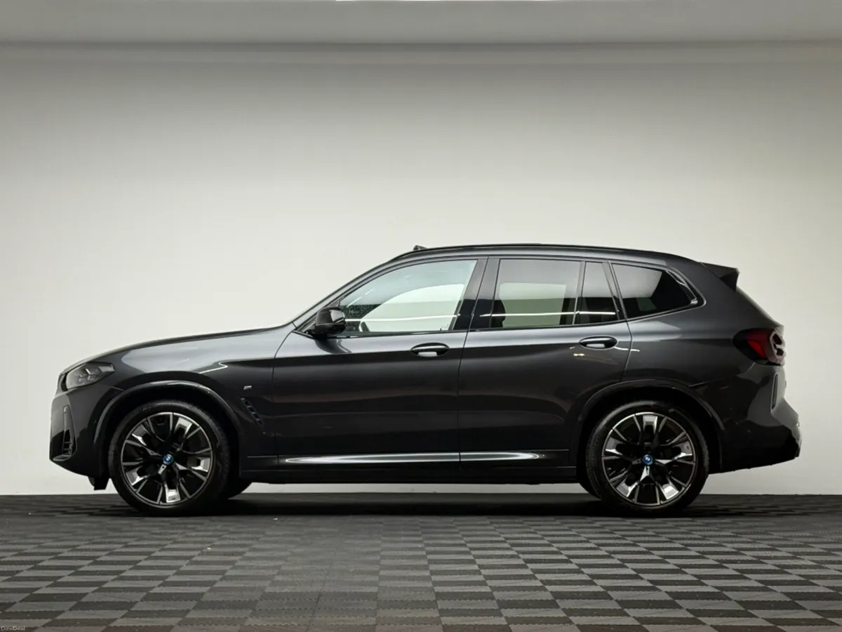 BMW iX3 M SPORT PRO - Image 4