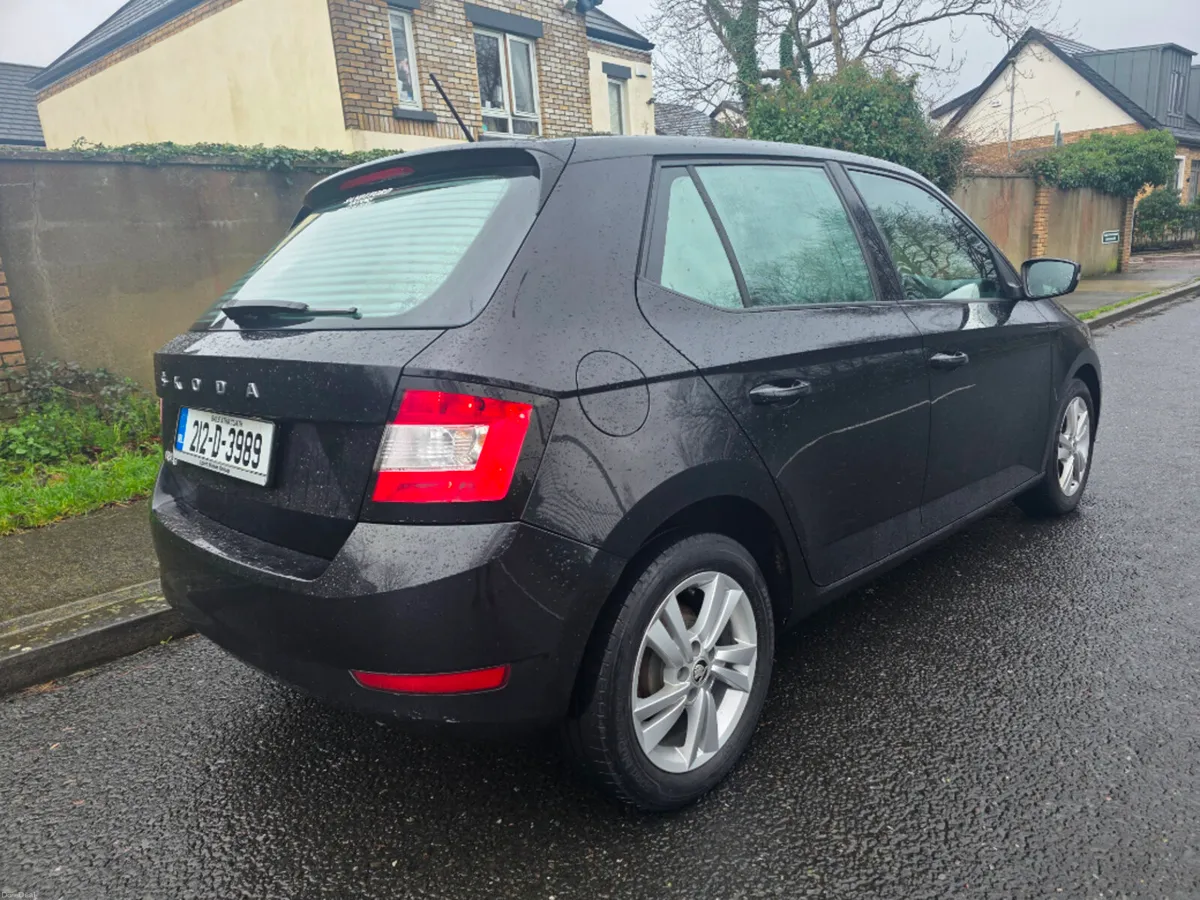 Skoda Fabia Ambition 1.0mpi 60HP 5DR - Image 2