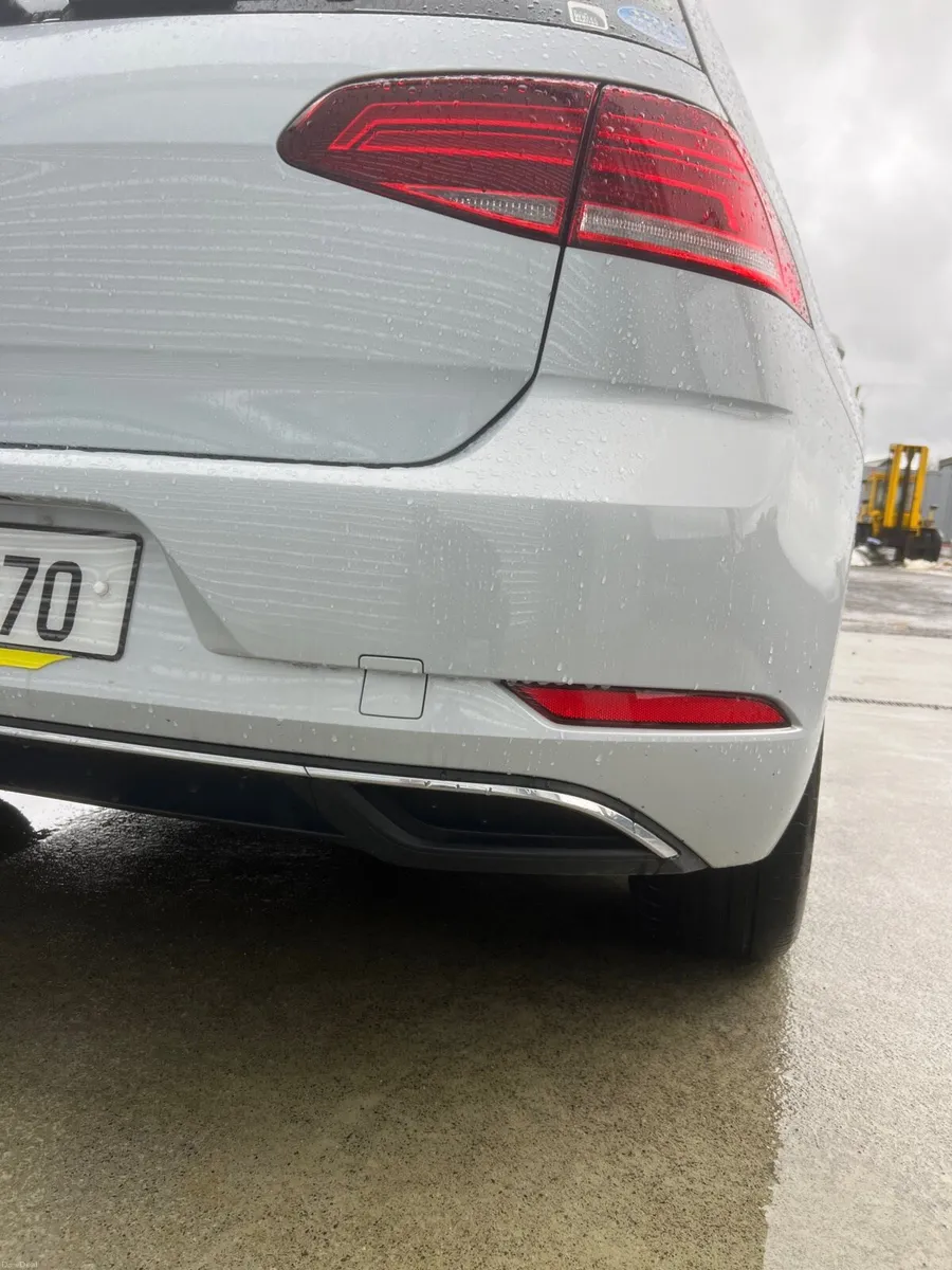 VOLKSWAGEN Golf 182 1.2 TSI DSG AUTO COMFORT-LINE - Image 4