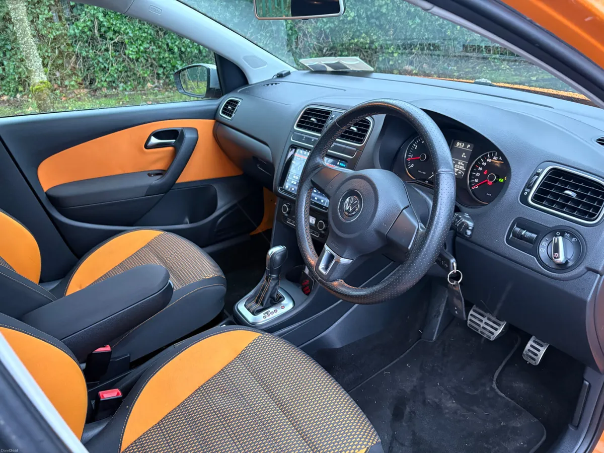 Volkswagen Polo Cross Auto - Image 4