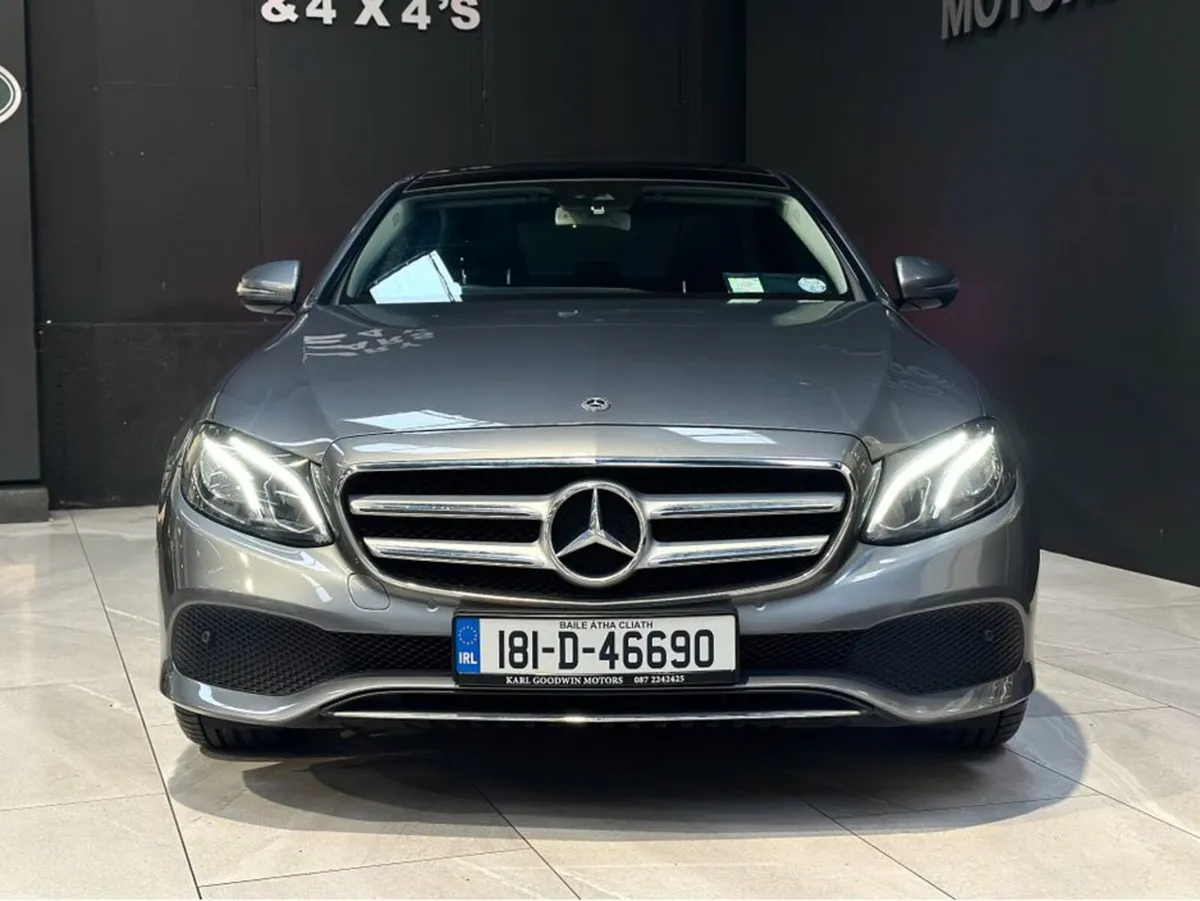 E220 CDi PREMIUM  LOW MILEAGE - Image 3