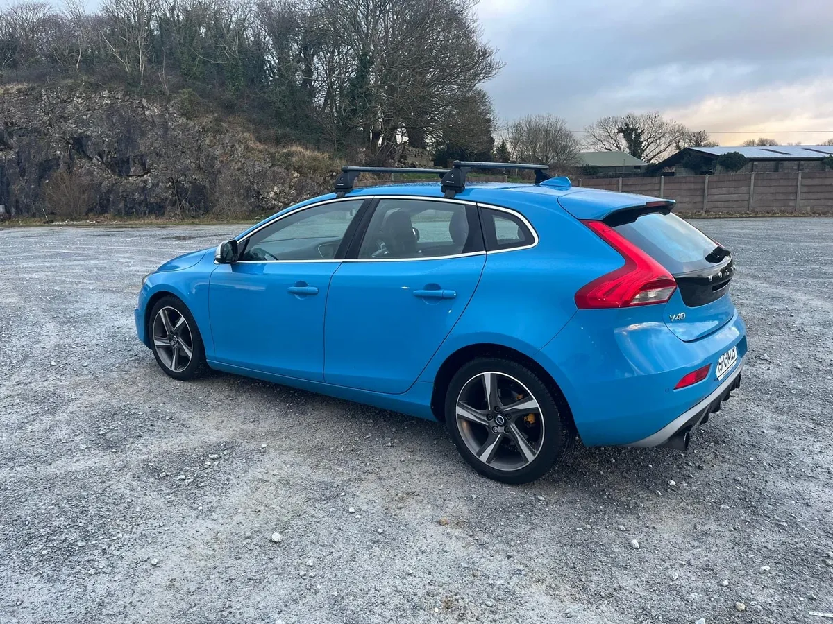 2015 Volvo V40 R- Design Blue Alcantara/Leather - Image 4
