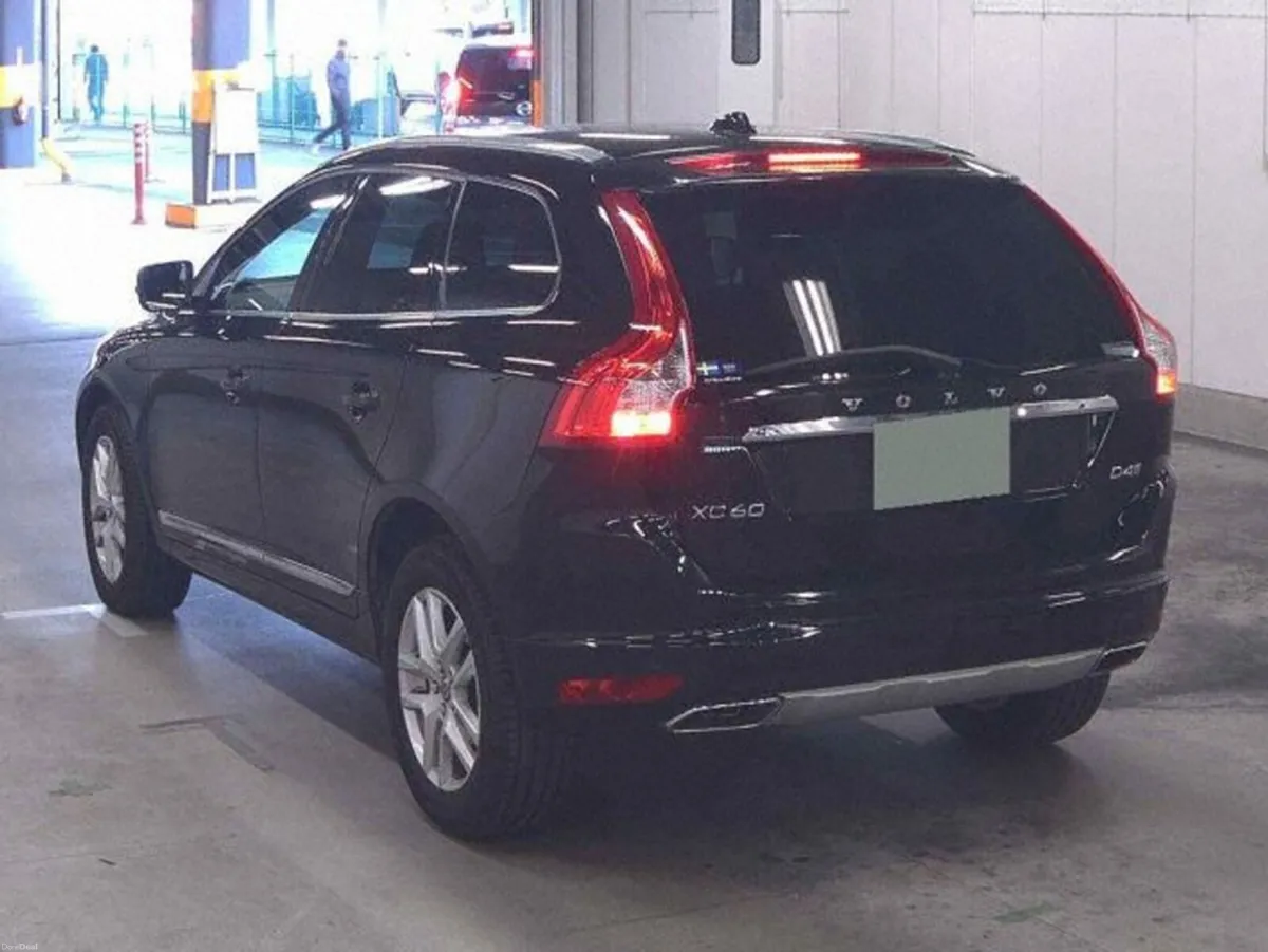 Volvo XC60 2.0 SE LUX NAV (PAN ROOF) 190BHP AUTOMA - Image 2