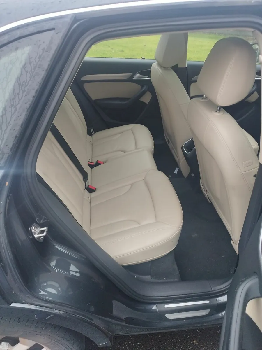 Audi Q3 2018 - Image 2