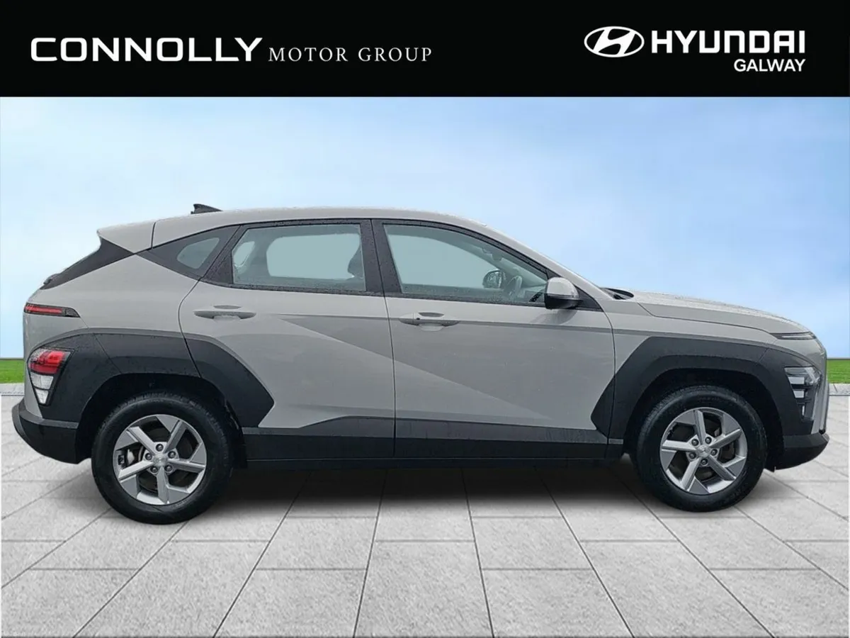 Hyundai KONA 1.6 HYBRID Signature Auto - €293 p/m - Image 4