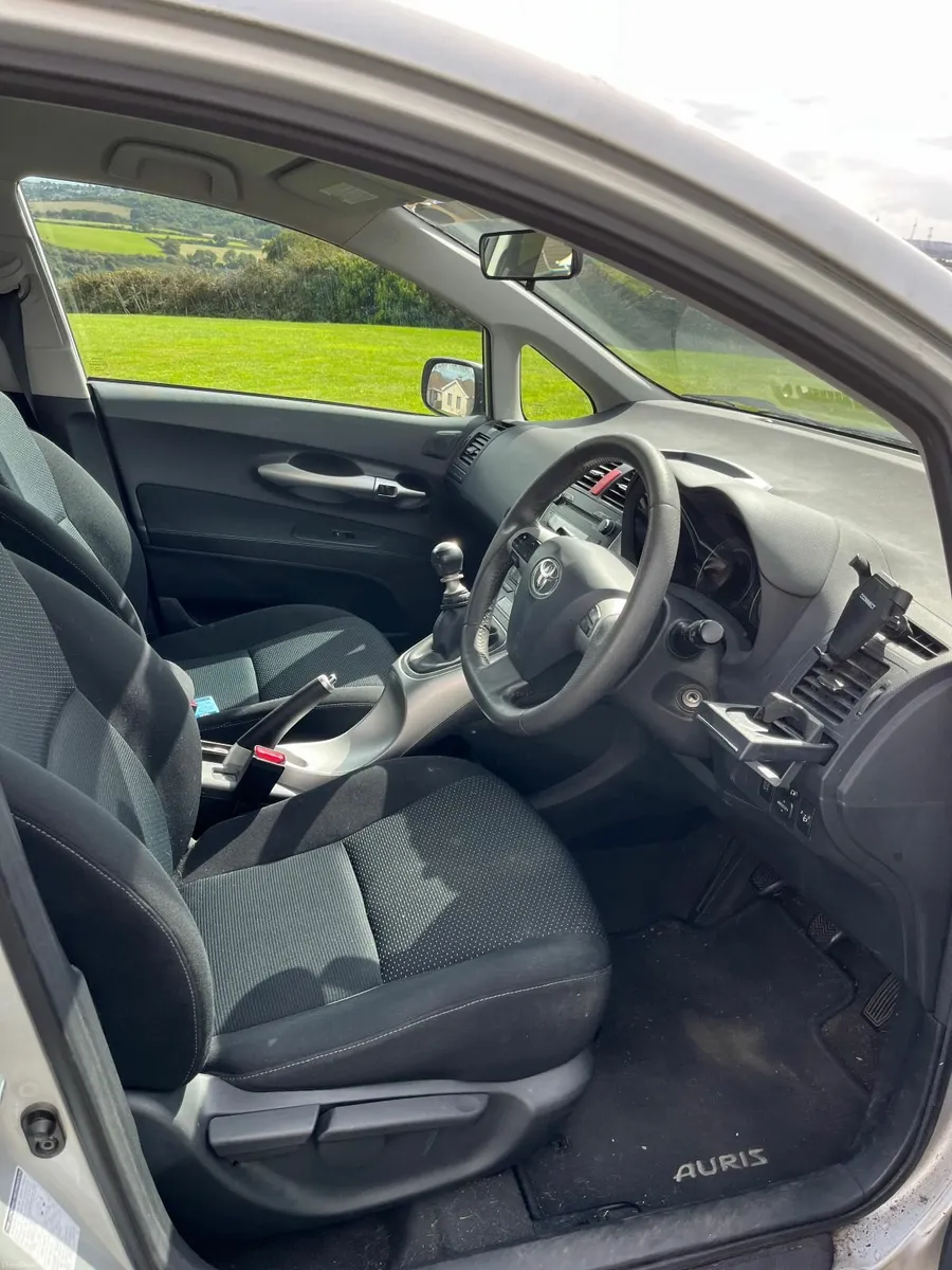 Toyota Auris 1.33 Petrol NCT Jan 2027 Low Mileage - Image 3