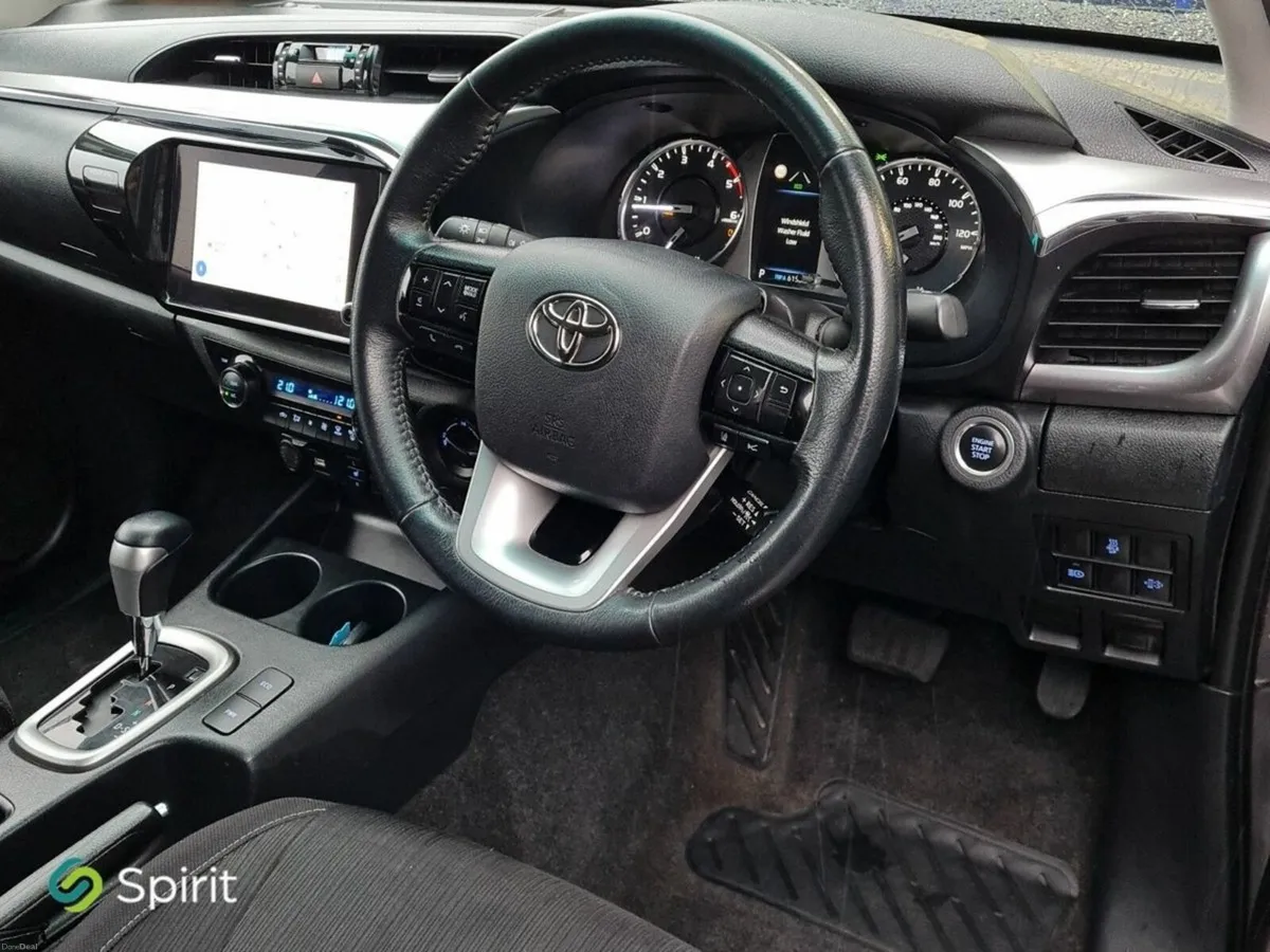 Toyota Hilux AUTO HILUX 2.4 INVINCIBLE - Image 4
