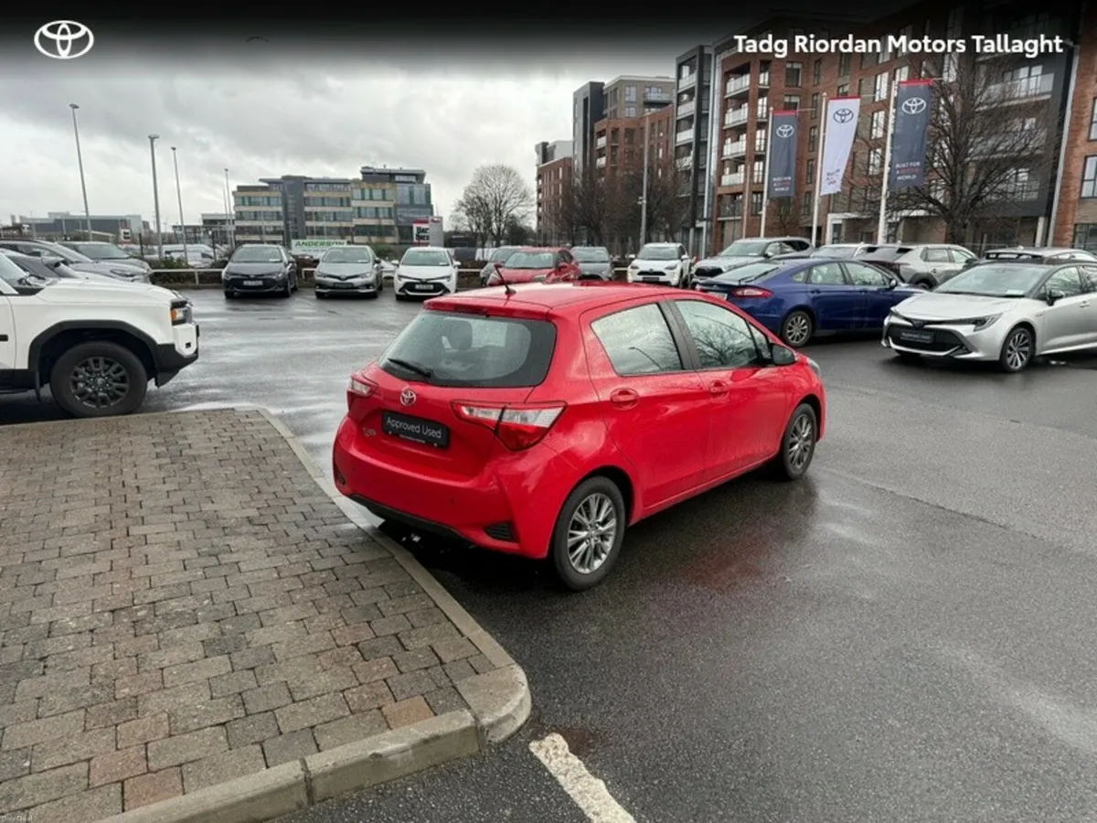 Toyota Yaris 1.0 LUNA 4DR - Image 2