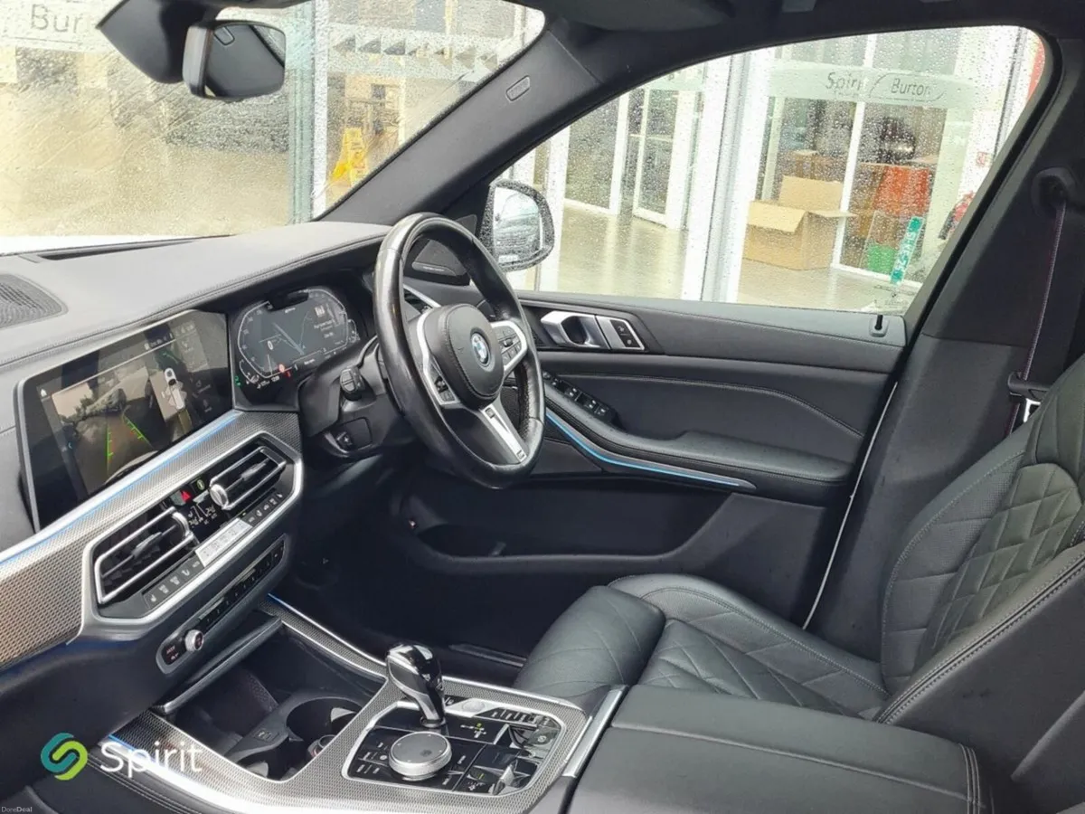 BMW X5 M Sport Auto  xDrive 45e - Image 3